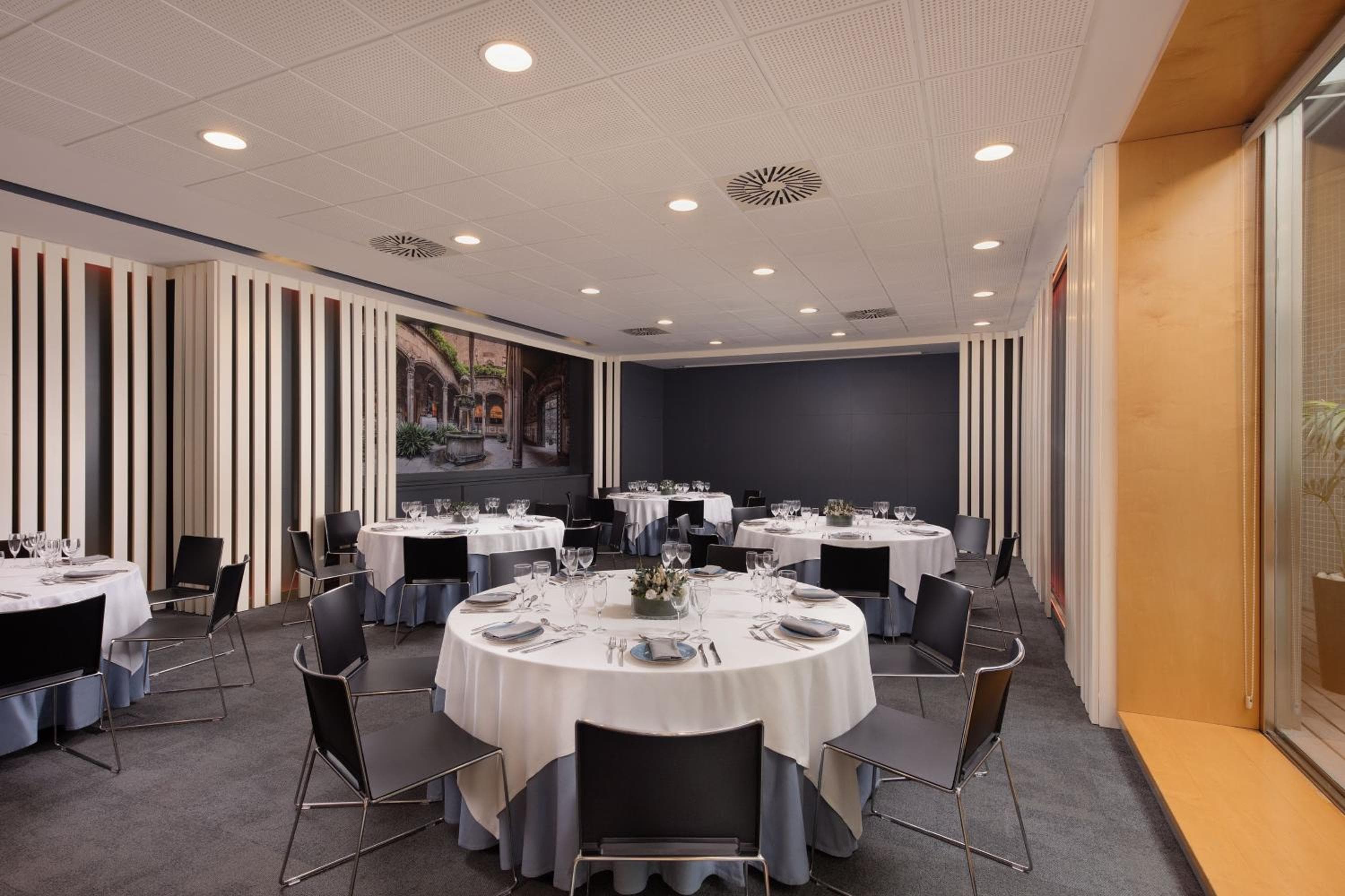 Four Points by Sheraton Barcelona Diagonal — 20