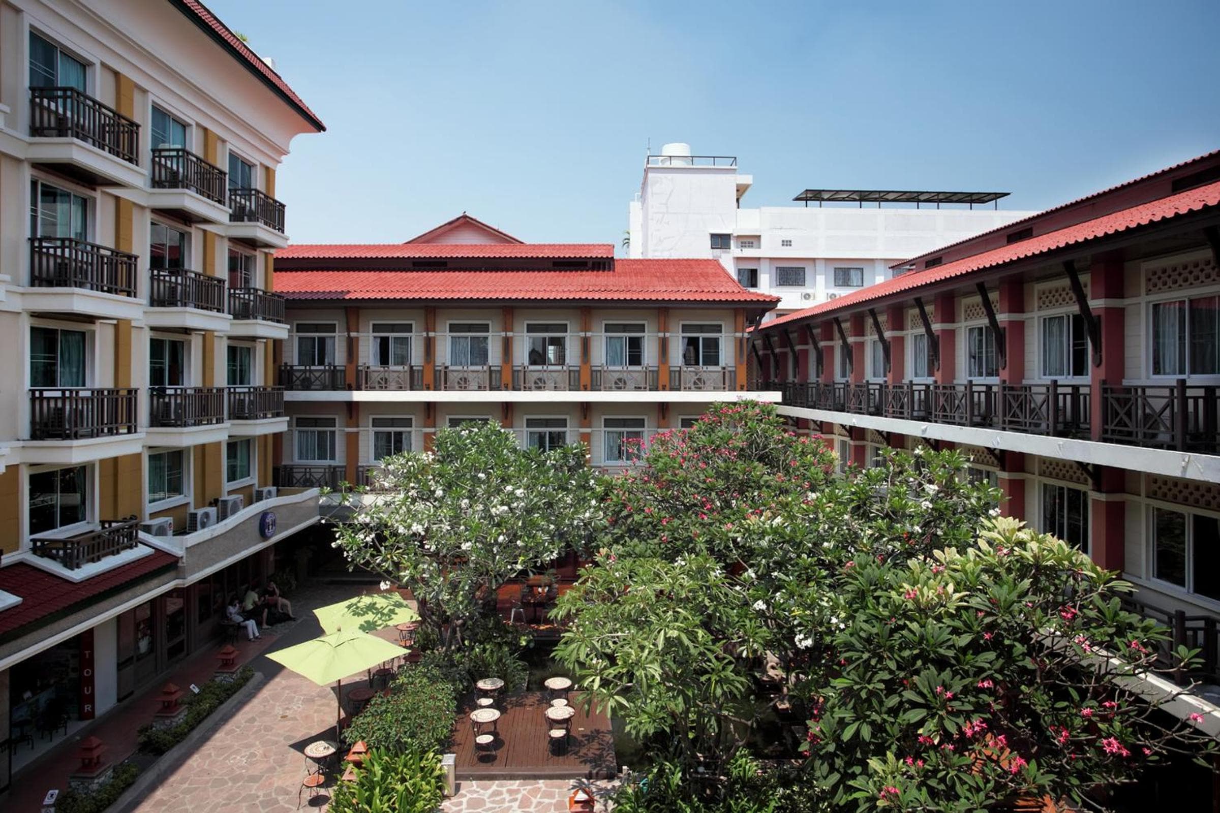 Rambuttri Village Plaza - SHA Plus Plus — 17