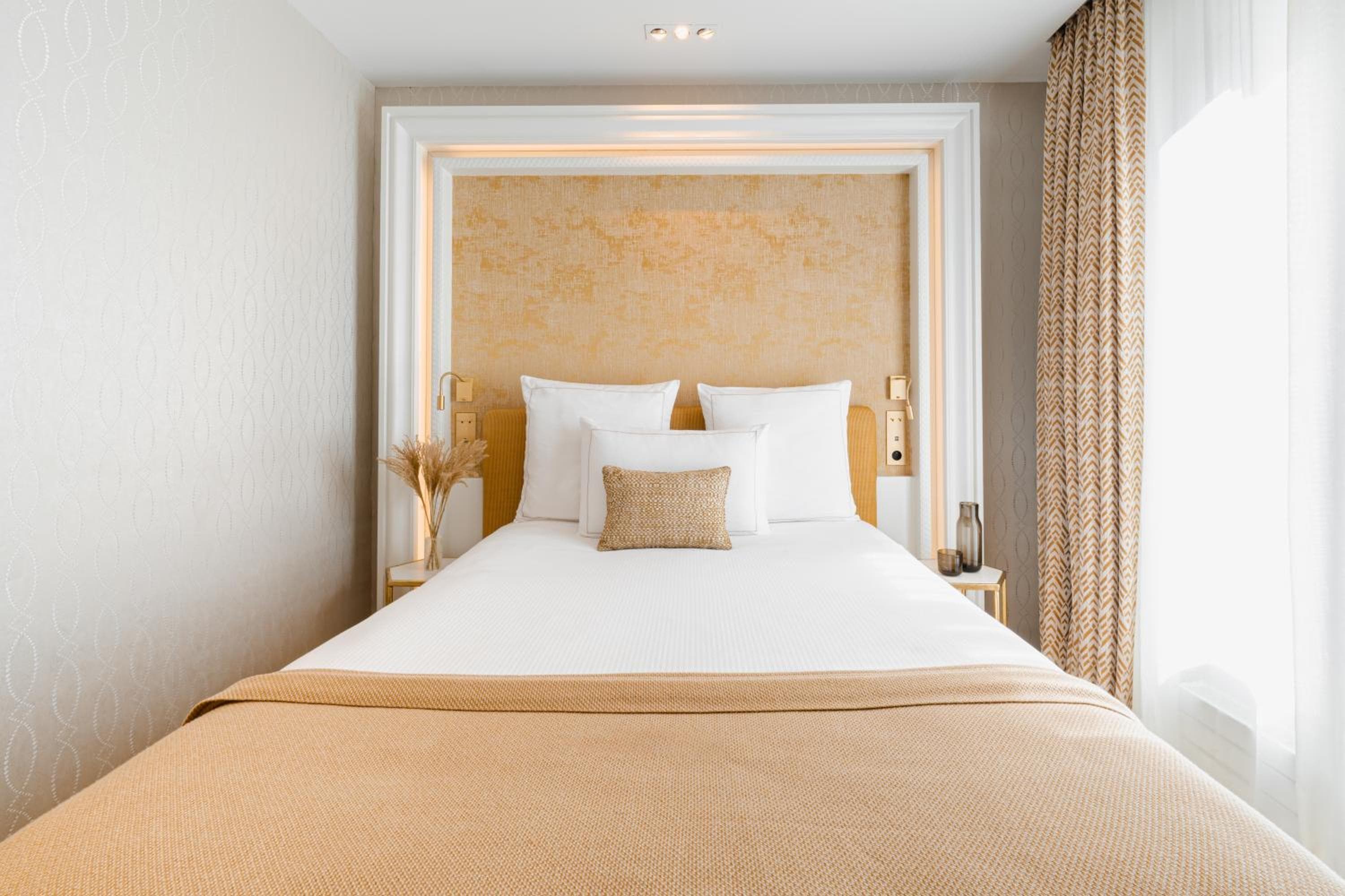 Hotel Madison — 4
