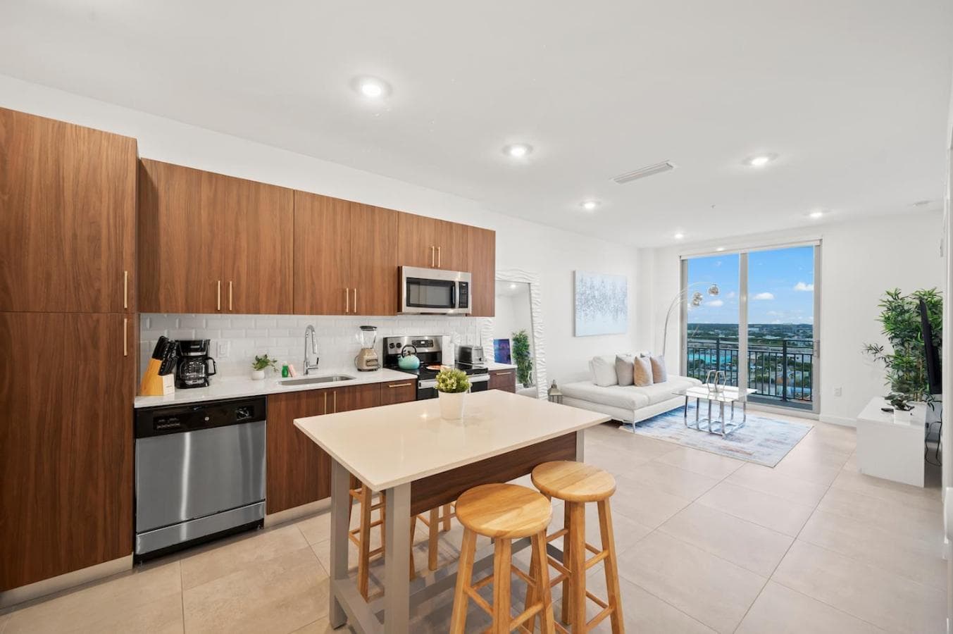 Beautiful Unit in Downtown Miami With Free Parking — 23