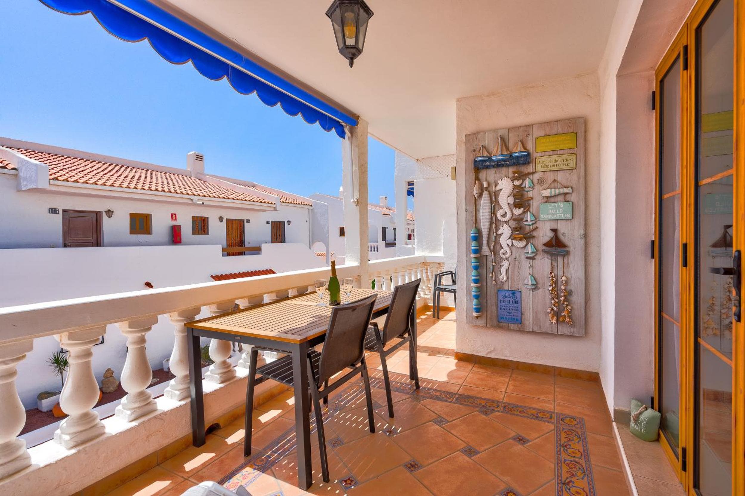 Port Royal ocean view apartment in Los Cristianos — 3