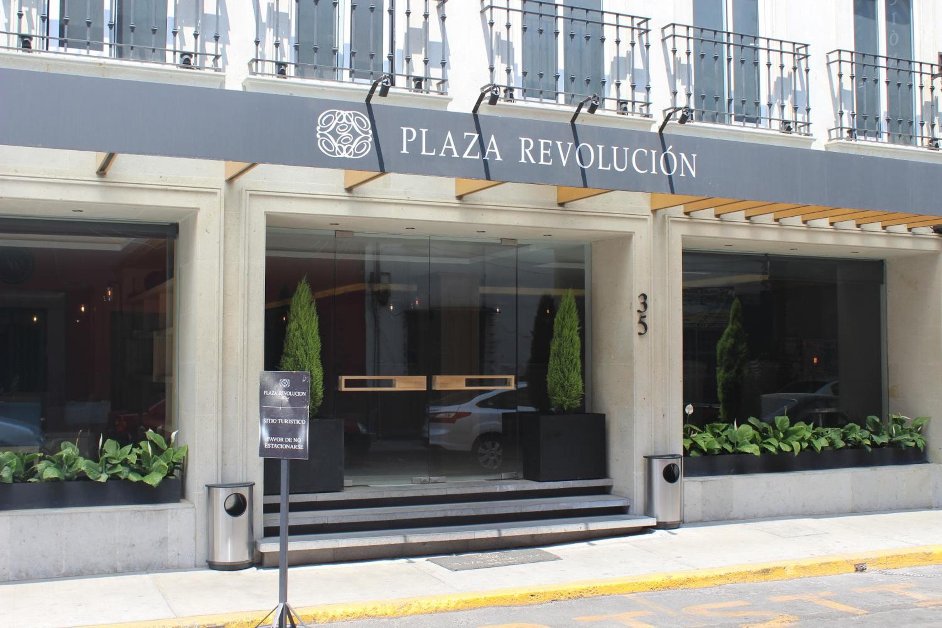 Hotel Plaza Revolución — 26