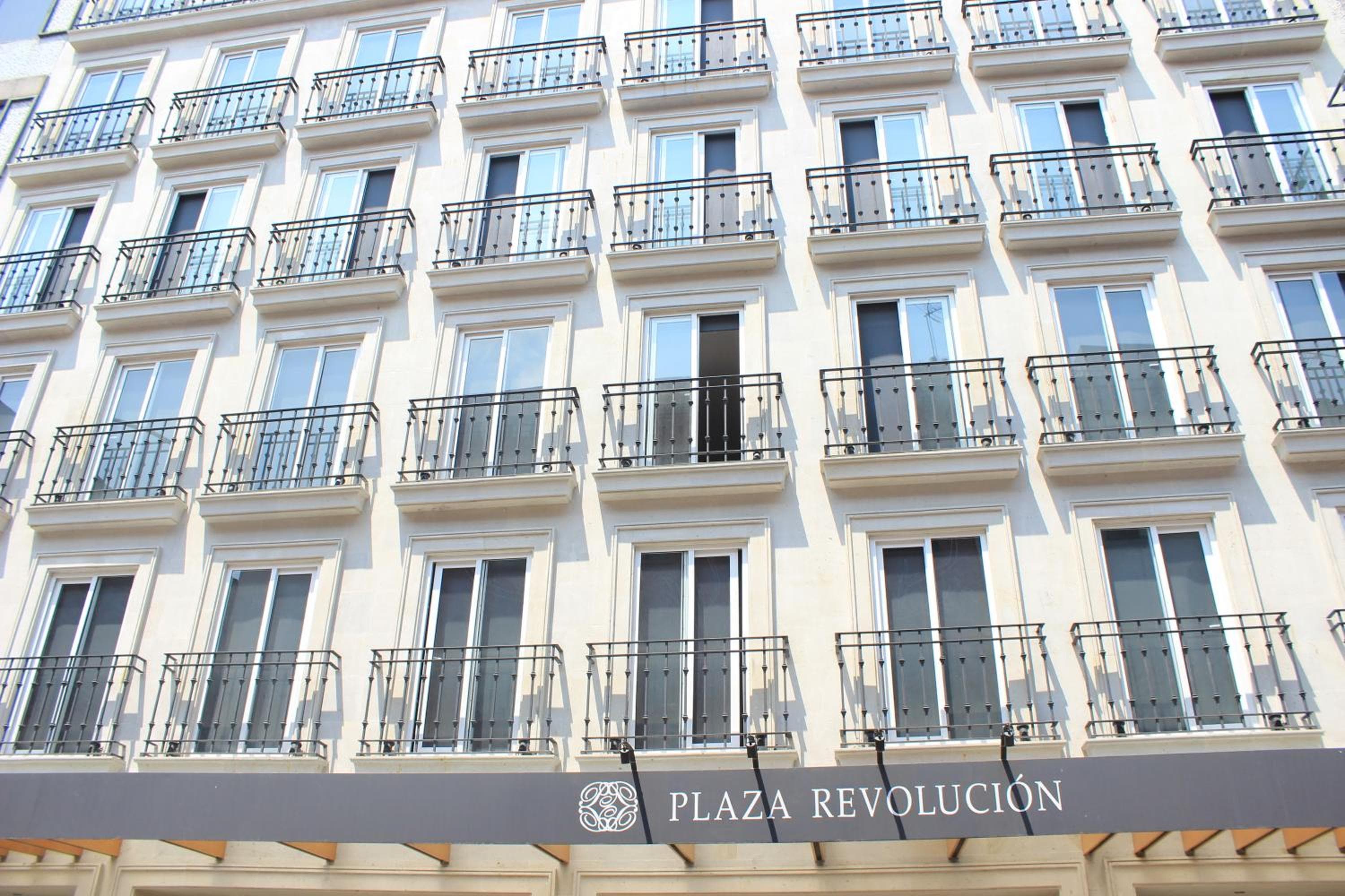 Hotel Plaza Revolución — 27
