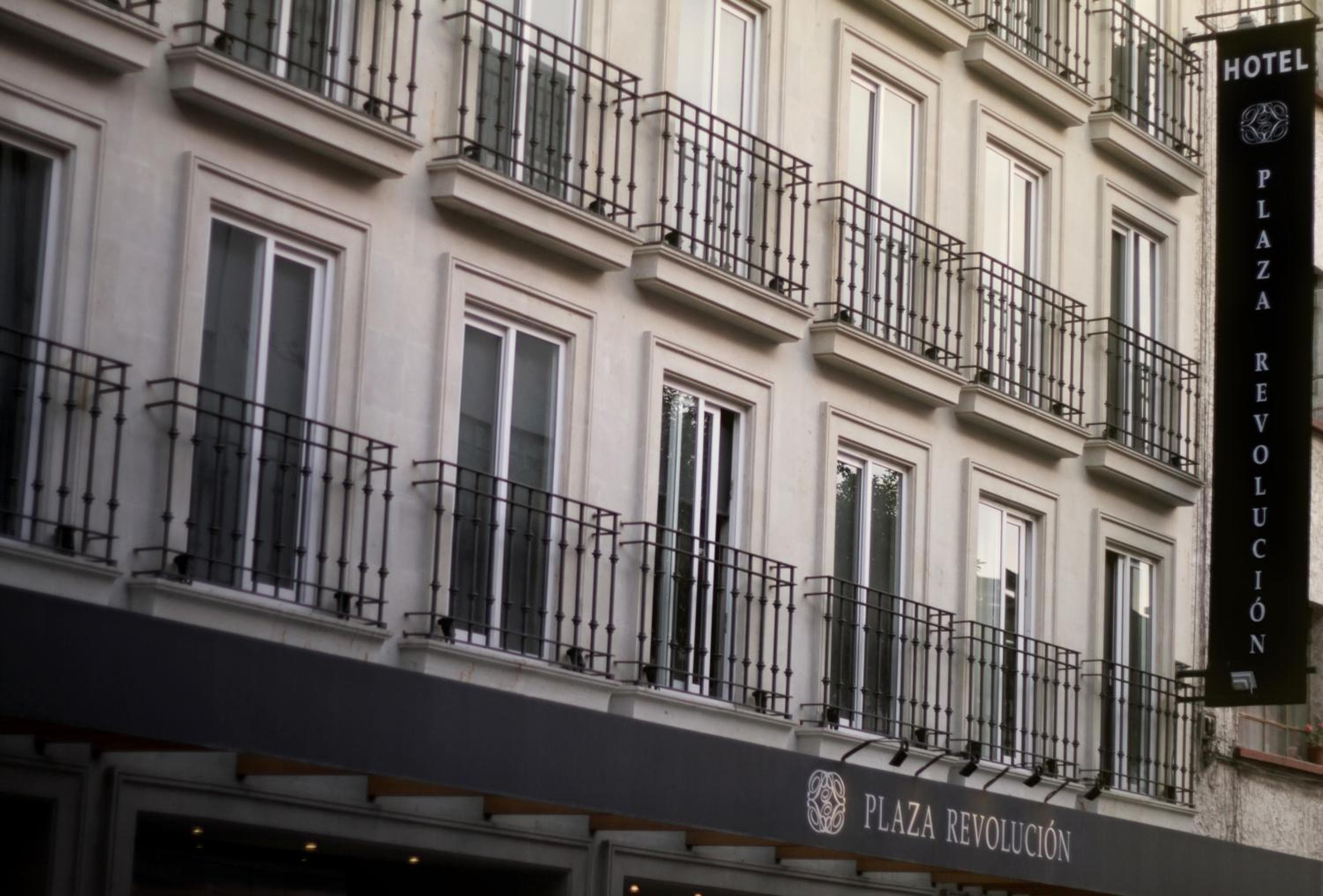 Hotel Plaza Revolución — 25