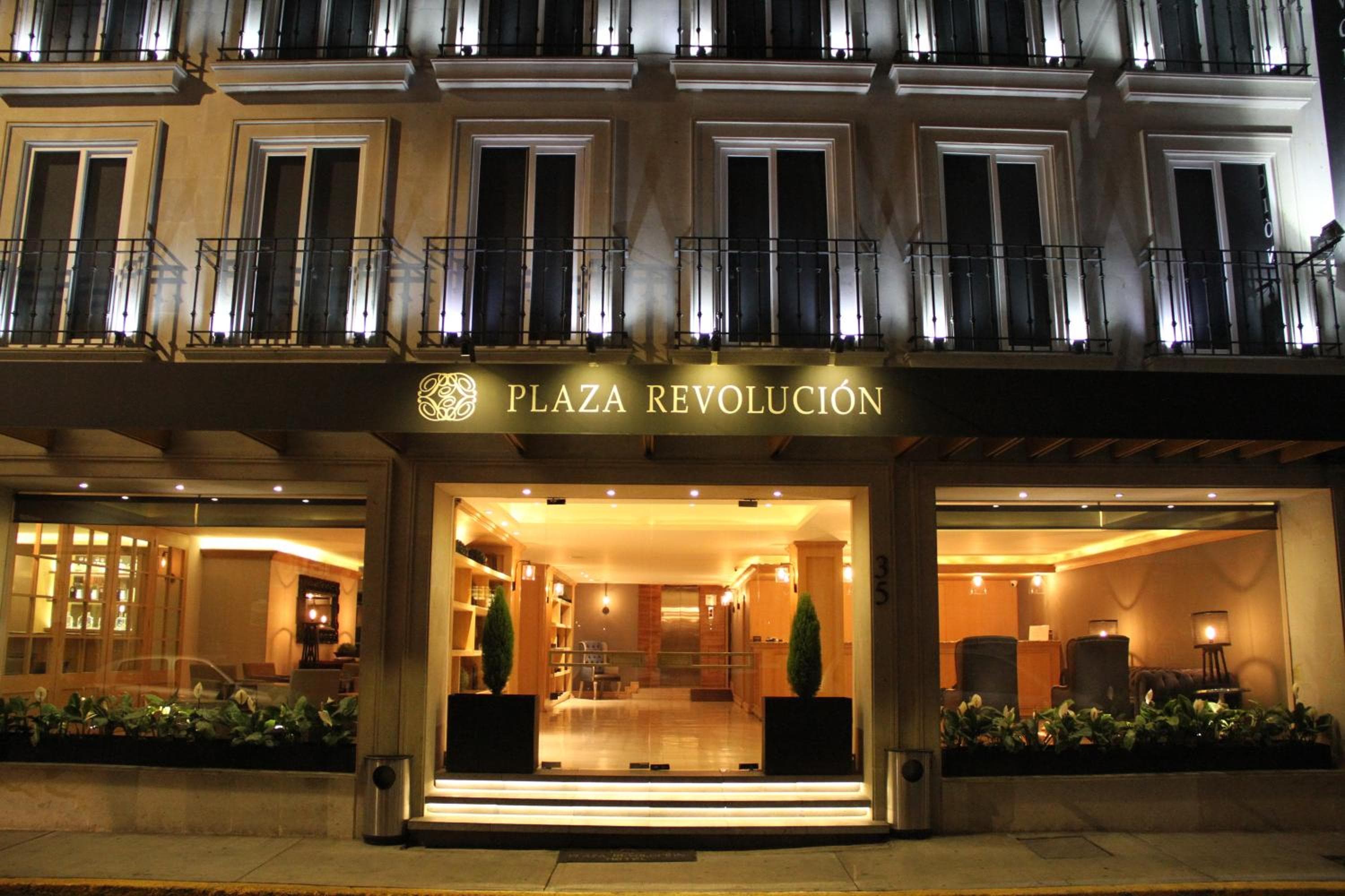 Hotel Plaza Revolución — 1