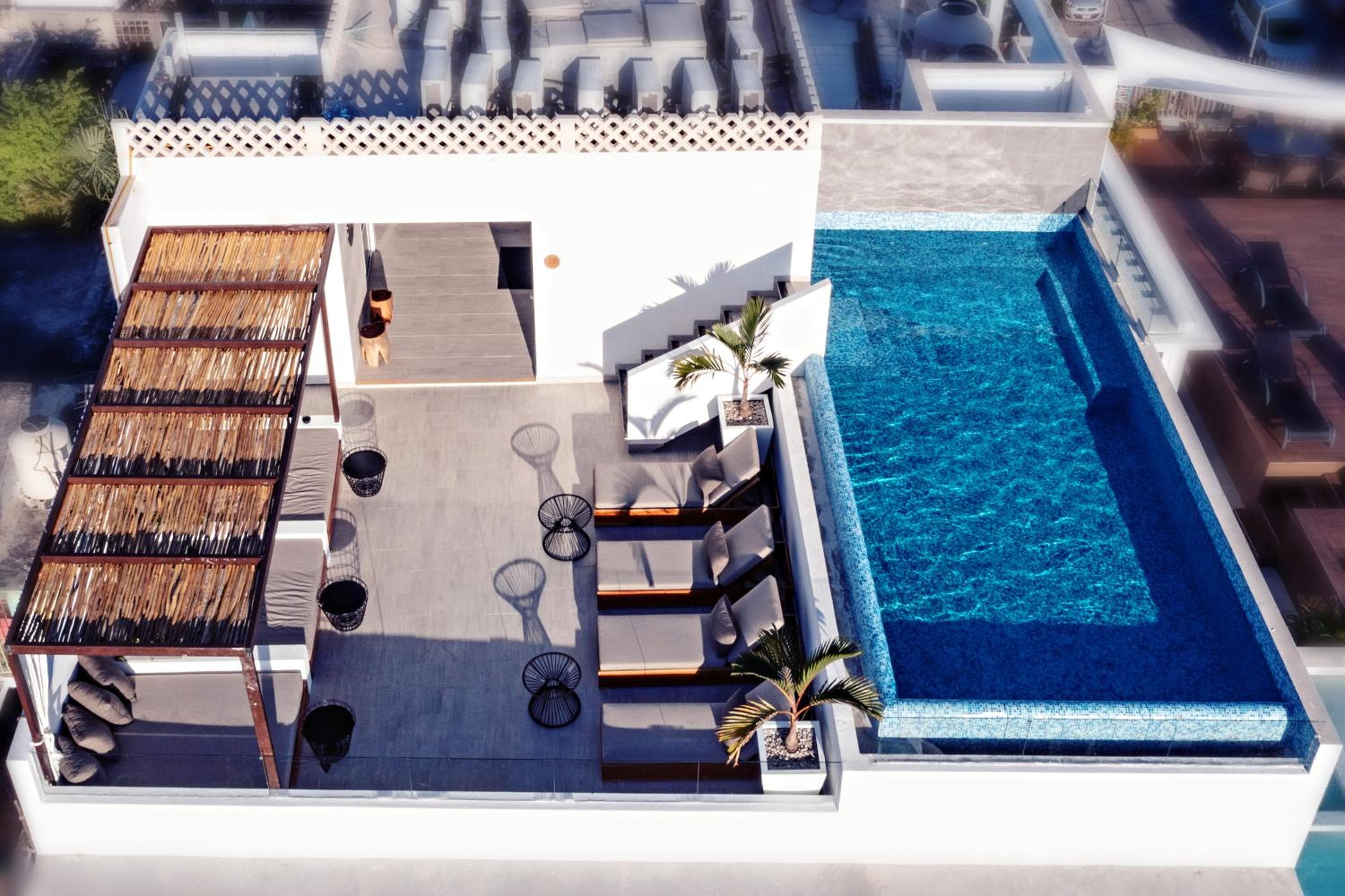 Hotel boutique con balcón — 2