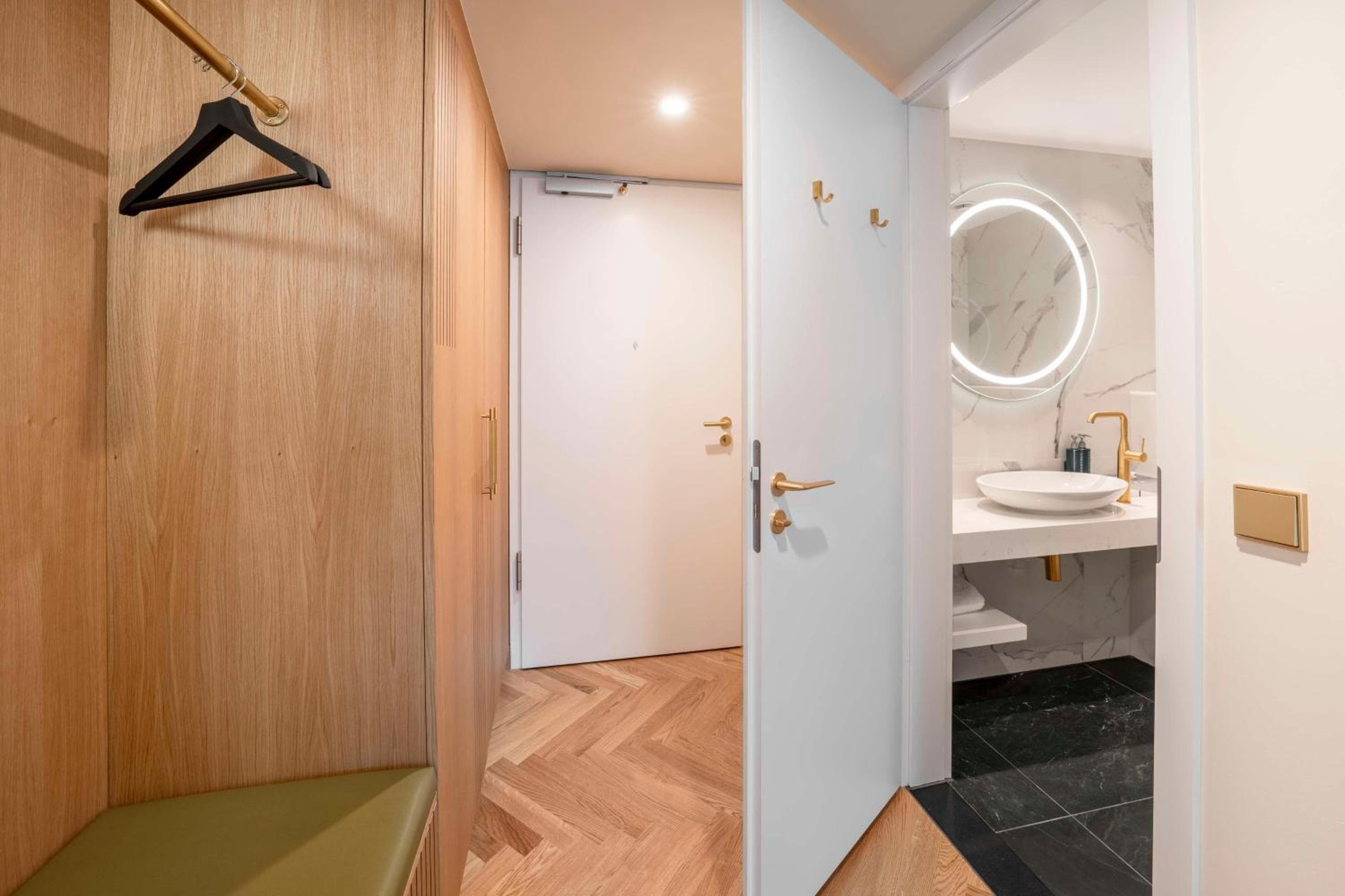 Hilton Berlin hotel, Anton-Wilhelm-Amo-Str. 30, Berlin, Germany — photo 133