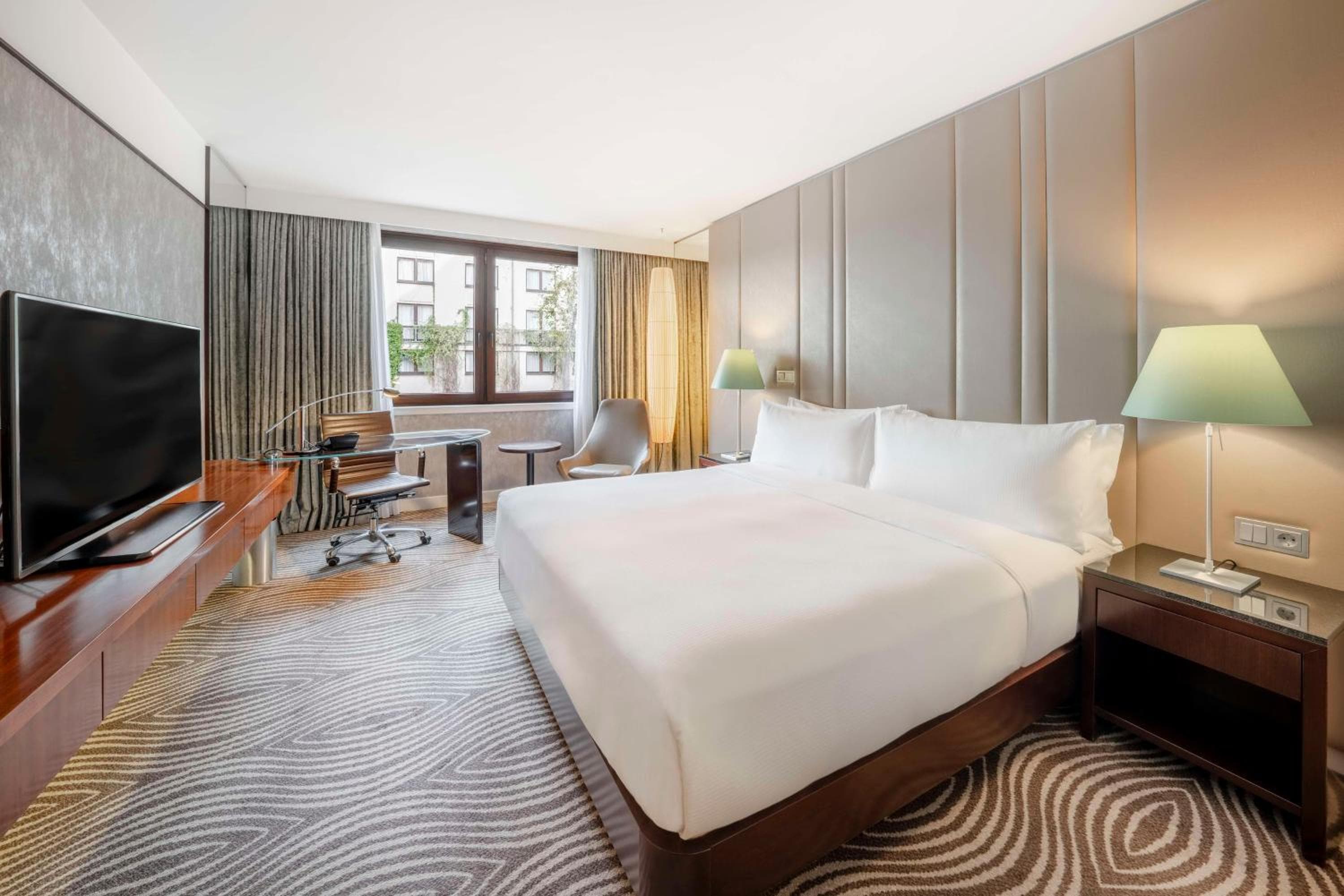 Hilton Berlin hotel, Anton-Wilhelm-Amo-Str. 30, Berlin, Germany — photo 12