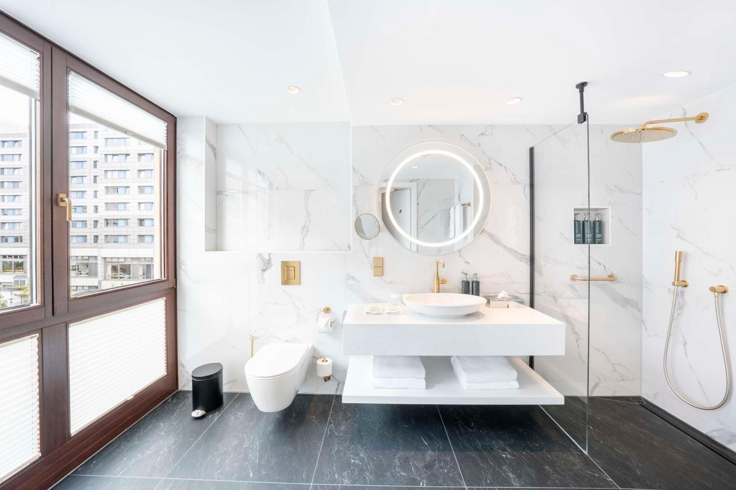 Hilton Berlin hotel, Anton-Wilhelm-Amo-Str. 30, Berlin, Germany — photo 13