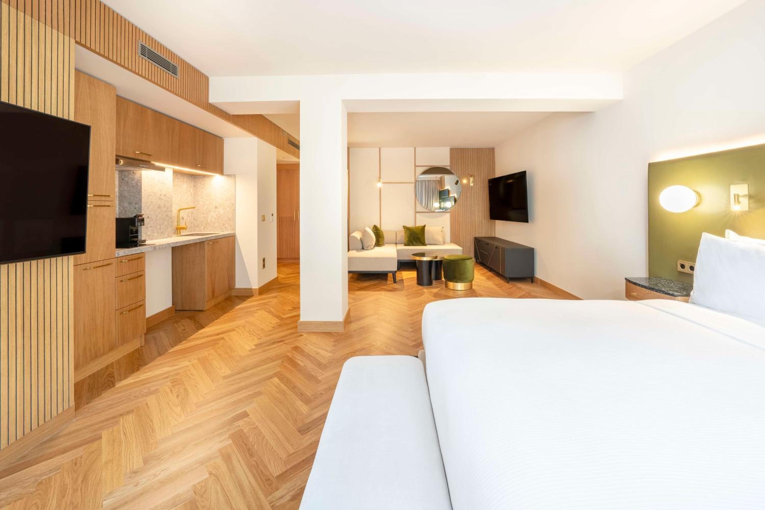 Hilton Berlin hotel, Anton-Wilhelm-Amo-Str. 30, Berlin, Germany — photo 134