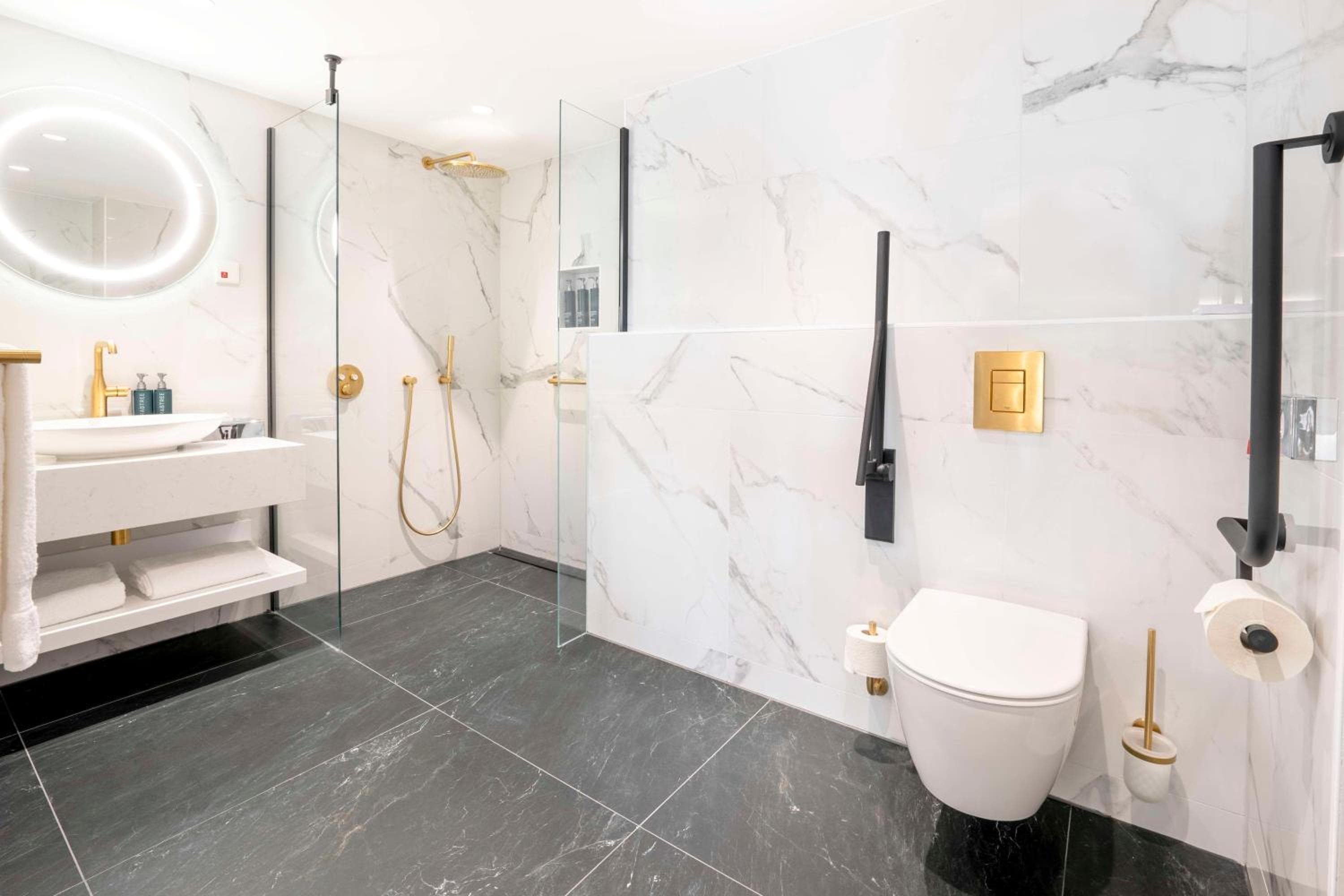 Hilton Berlin hotel, Anton-Wilhelm-Amo-Str. 30, Berlin, Germany — photo 21