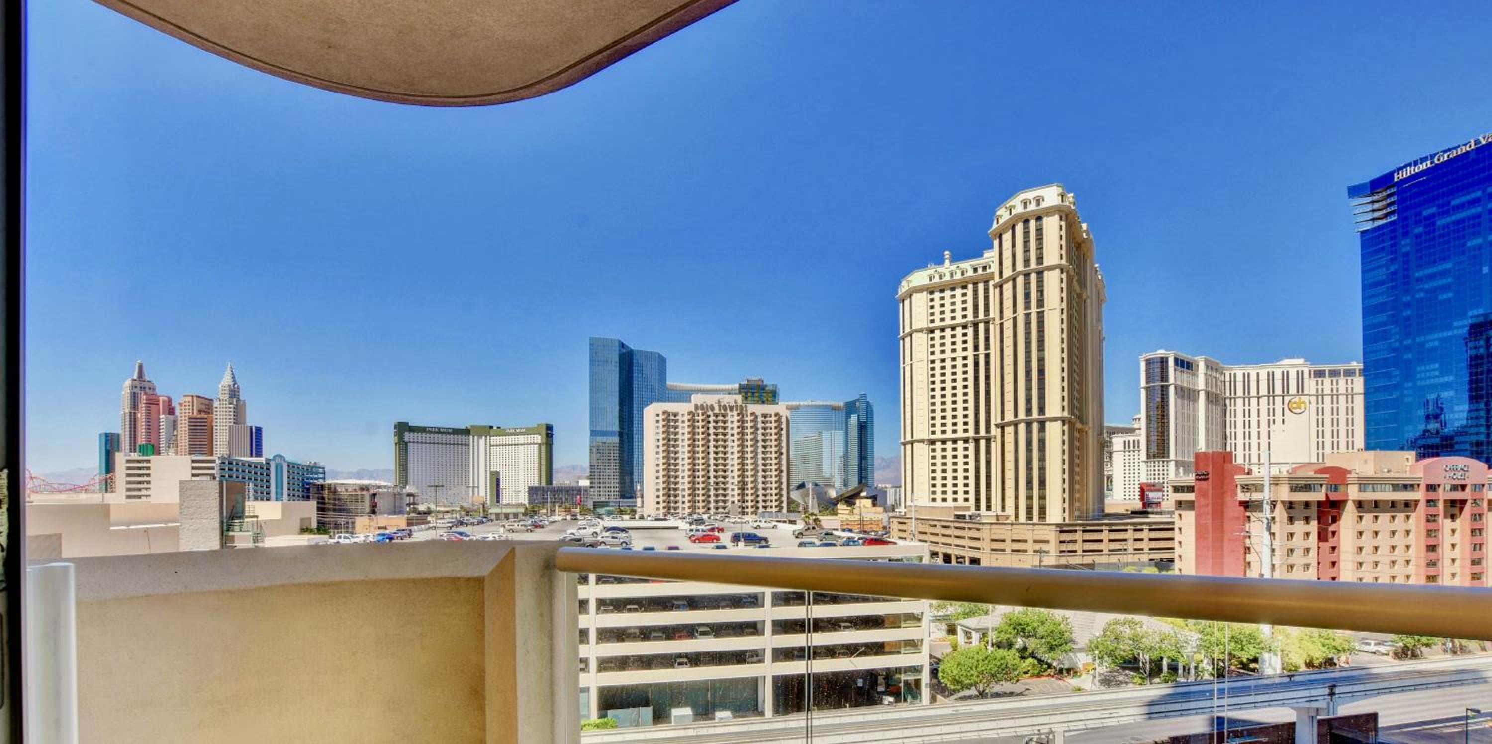 Strip View Balcony Suites - No Resort Fee ! — 6