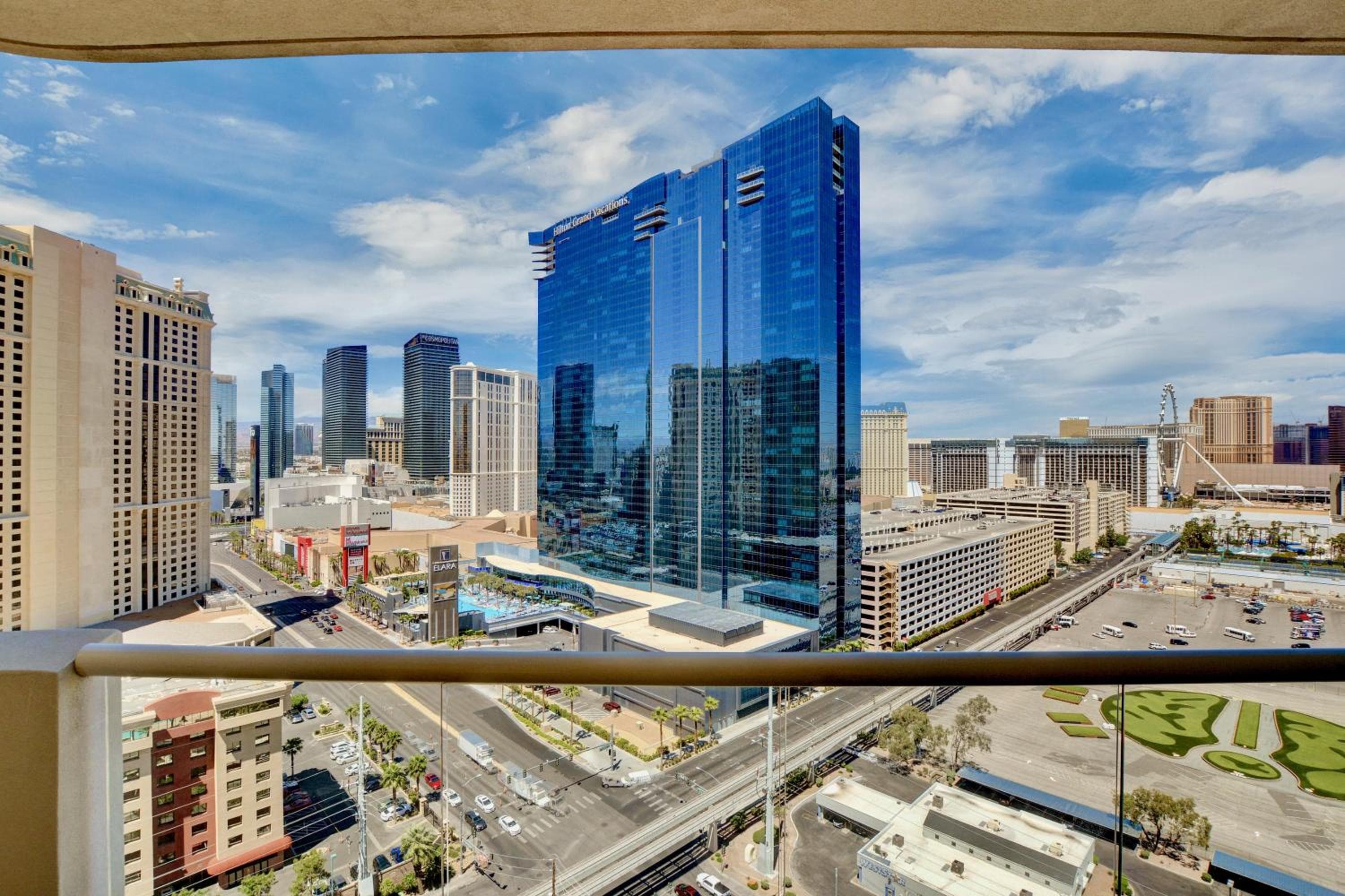 Strip View Balcony Suites - No Resort Fee ! — 18
