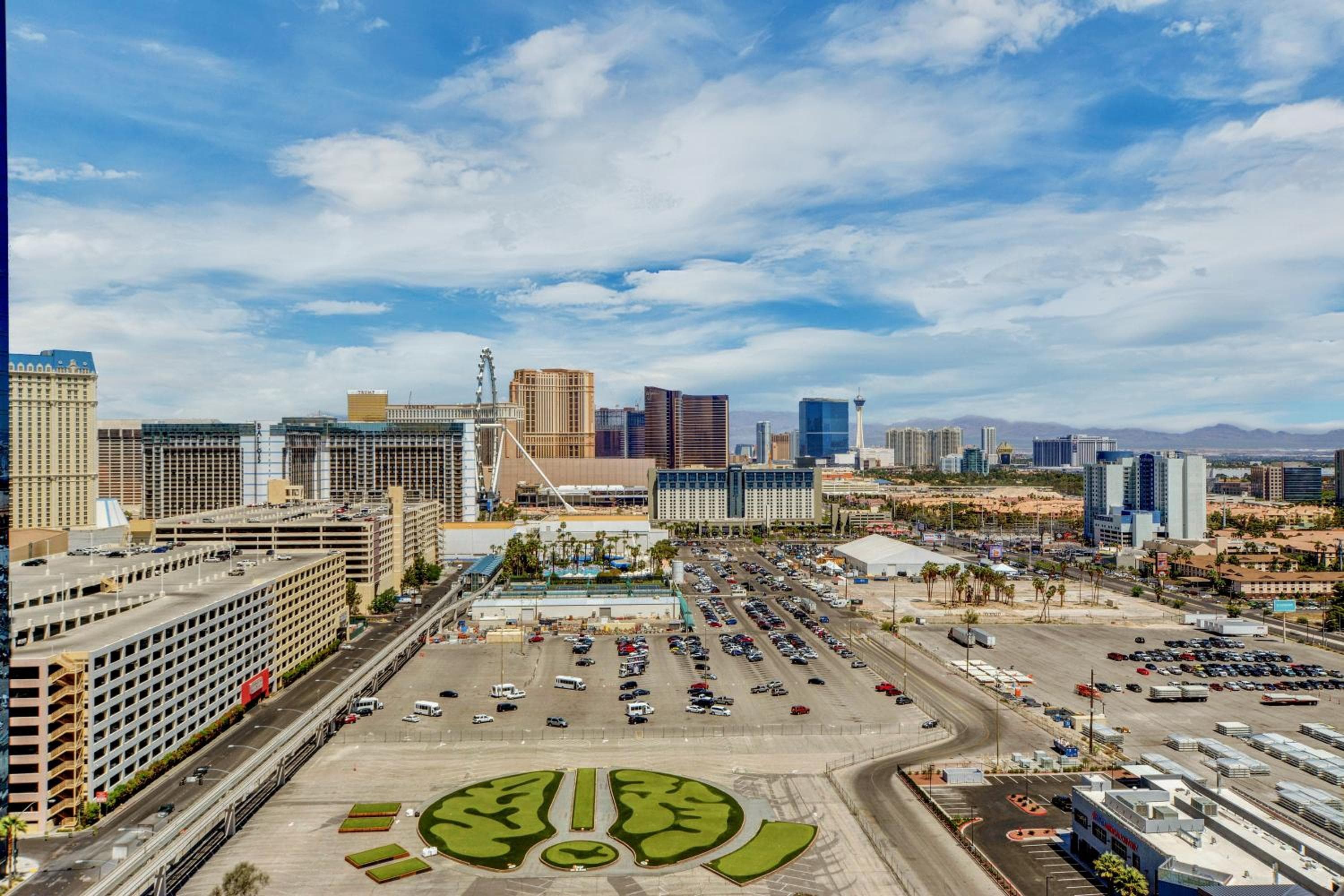 Strip View Balcony Suites - No Resort Fee ! — 15