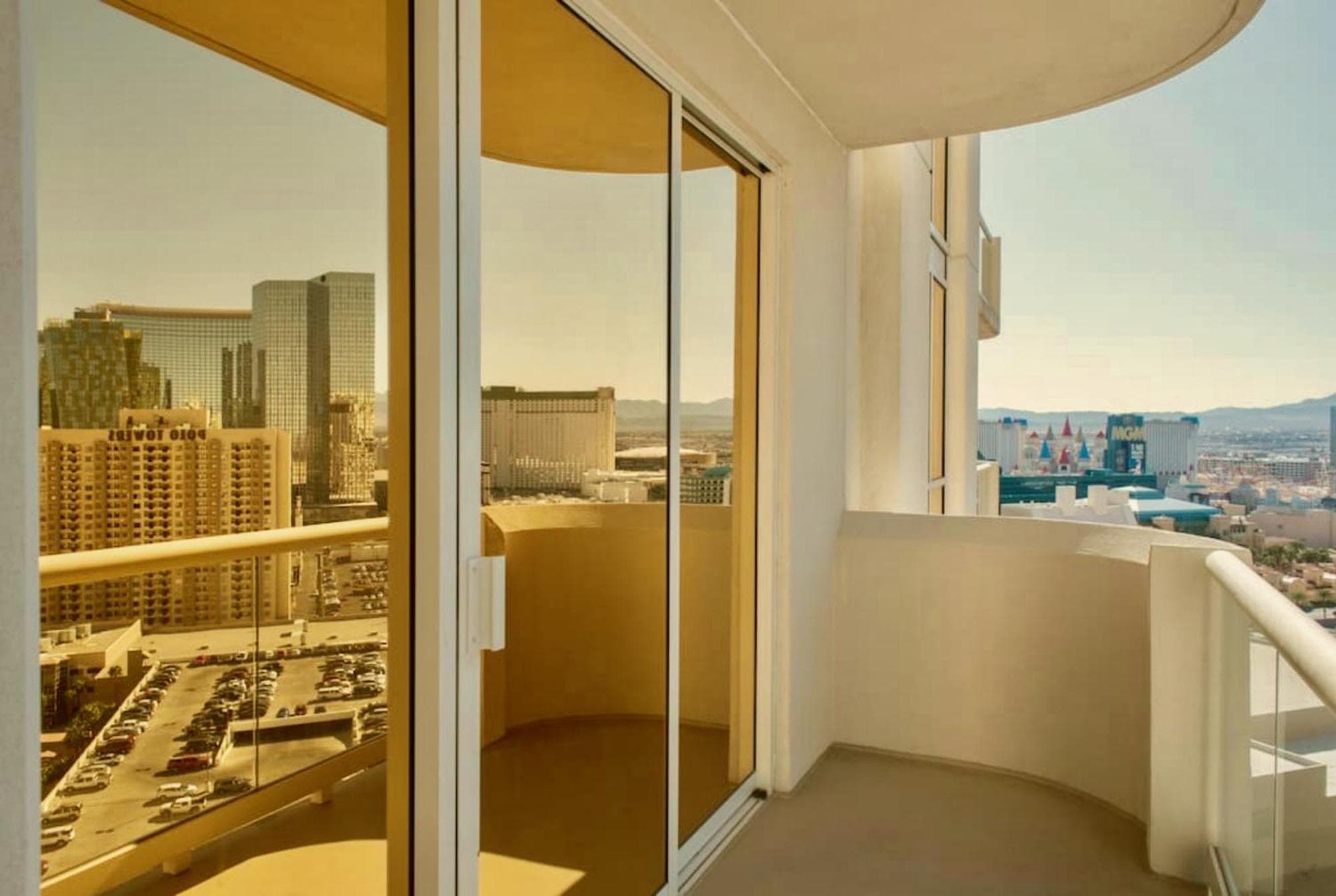 Strip View Balcony Suites - No Resort Fee ! — 9