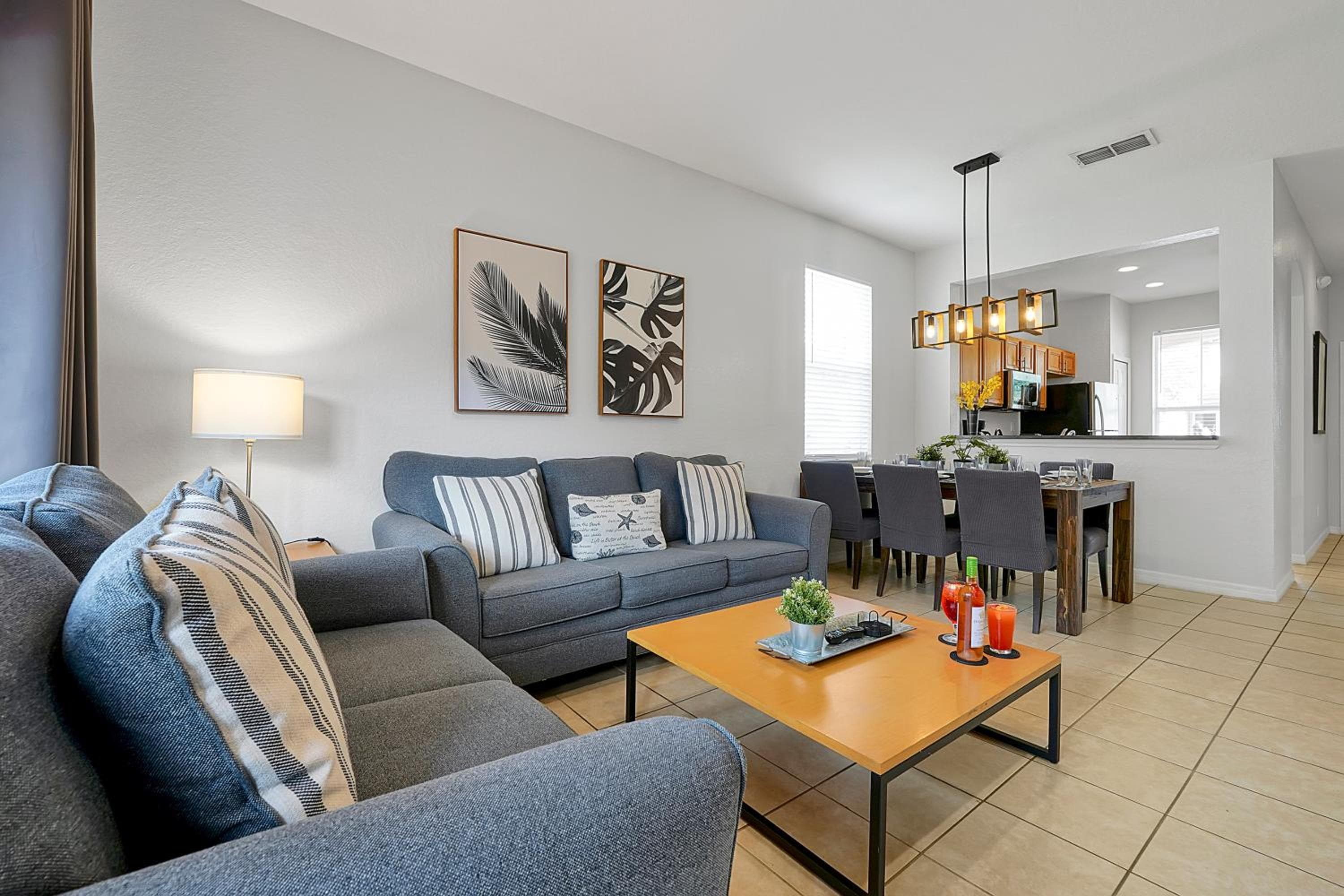 Regal Oaks Resort Vacation Townhomes by IDILIQ — 11