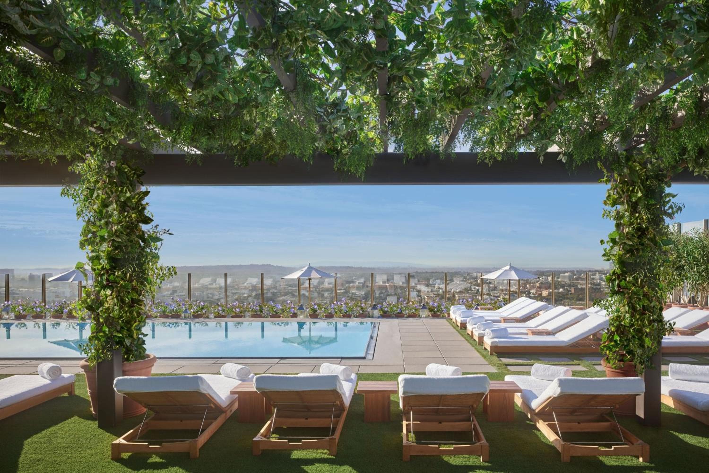 L'EDIZIONE di West Hollywood — 28