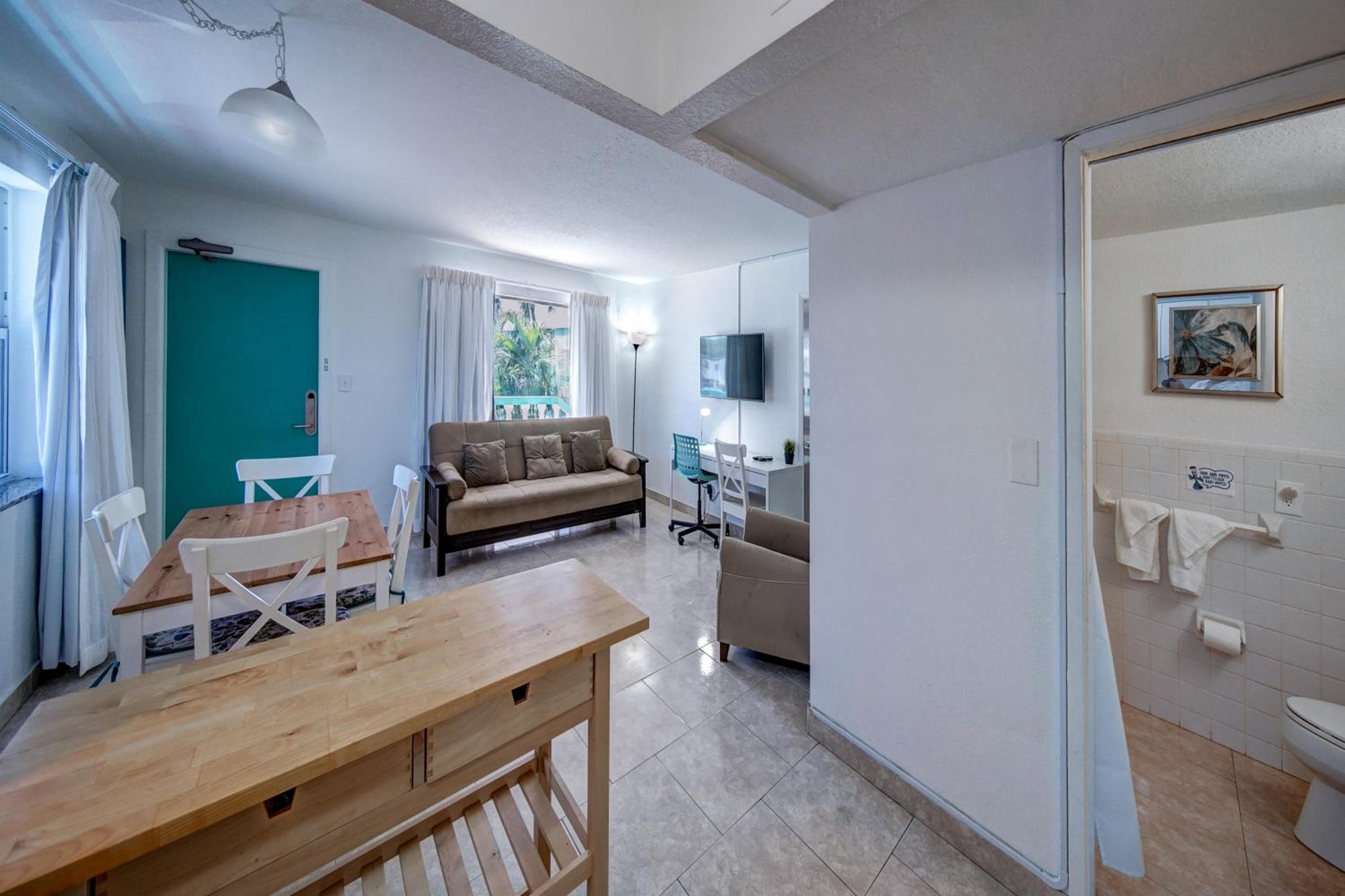 Horizon by the Sea Inn — 22