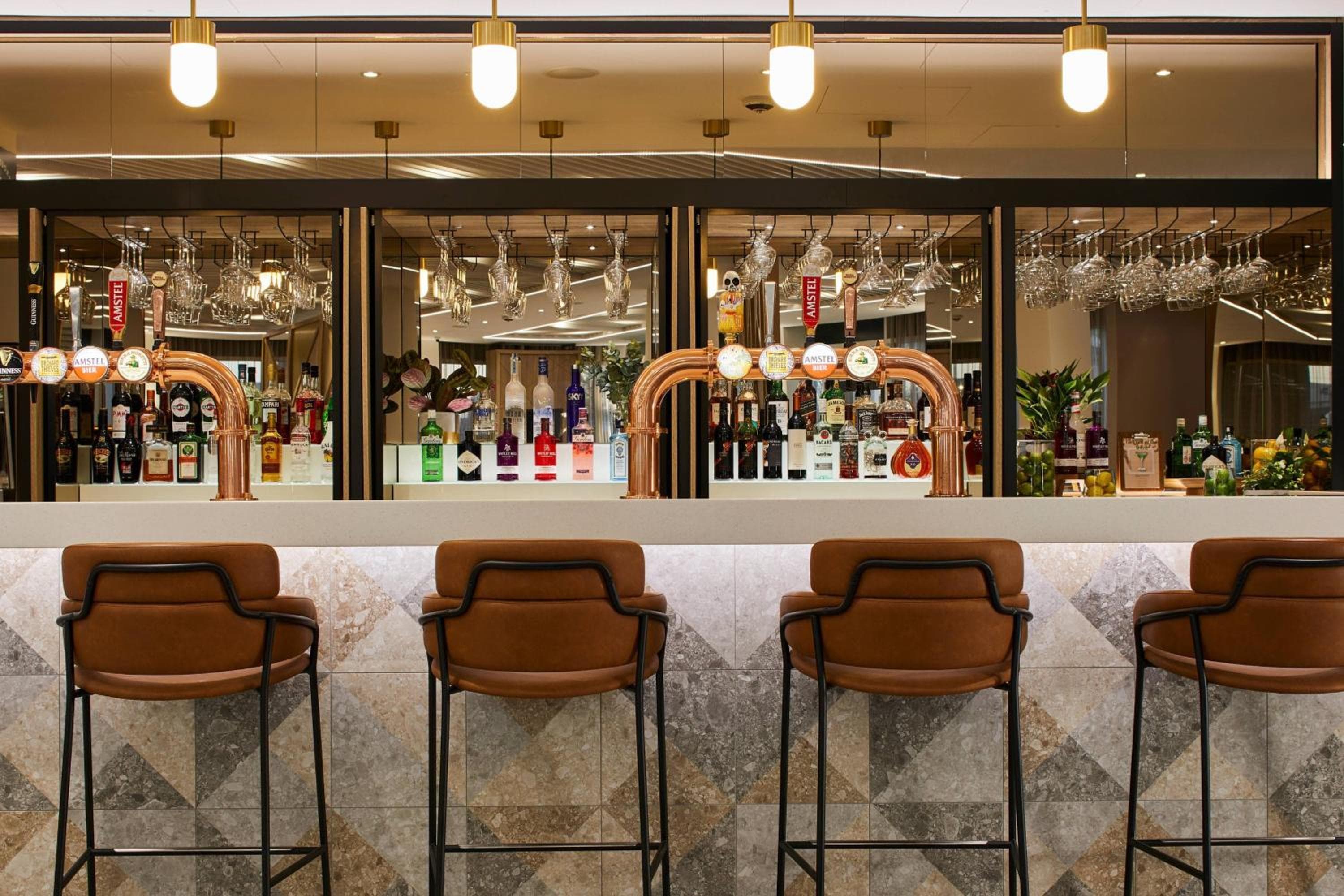 Courtyard by Marriott London City Airport — 15