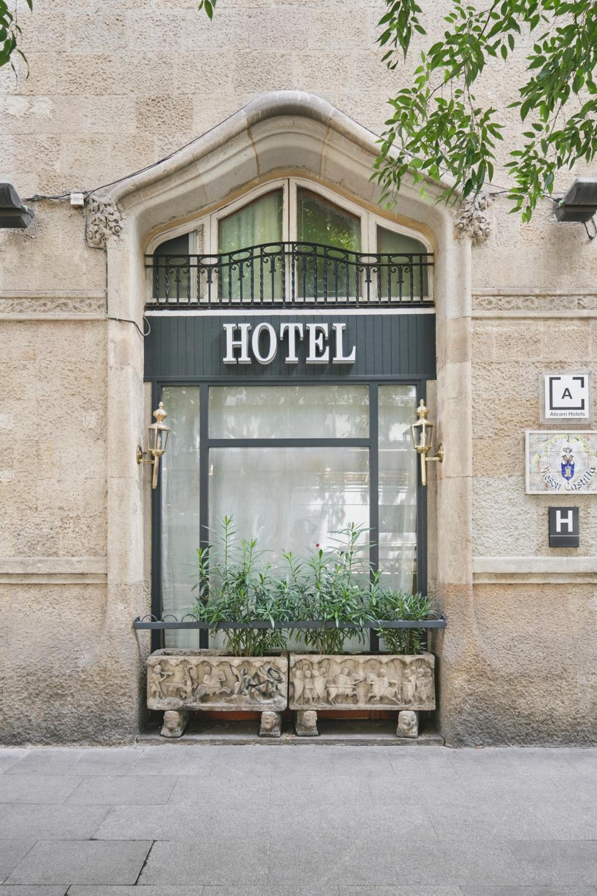 Mesón Castilla Atiram Hotels — 19