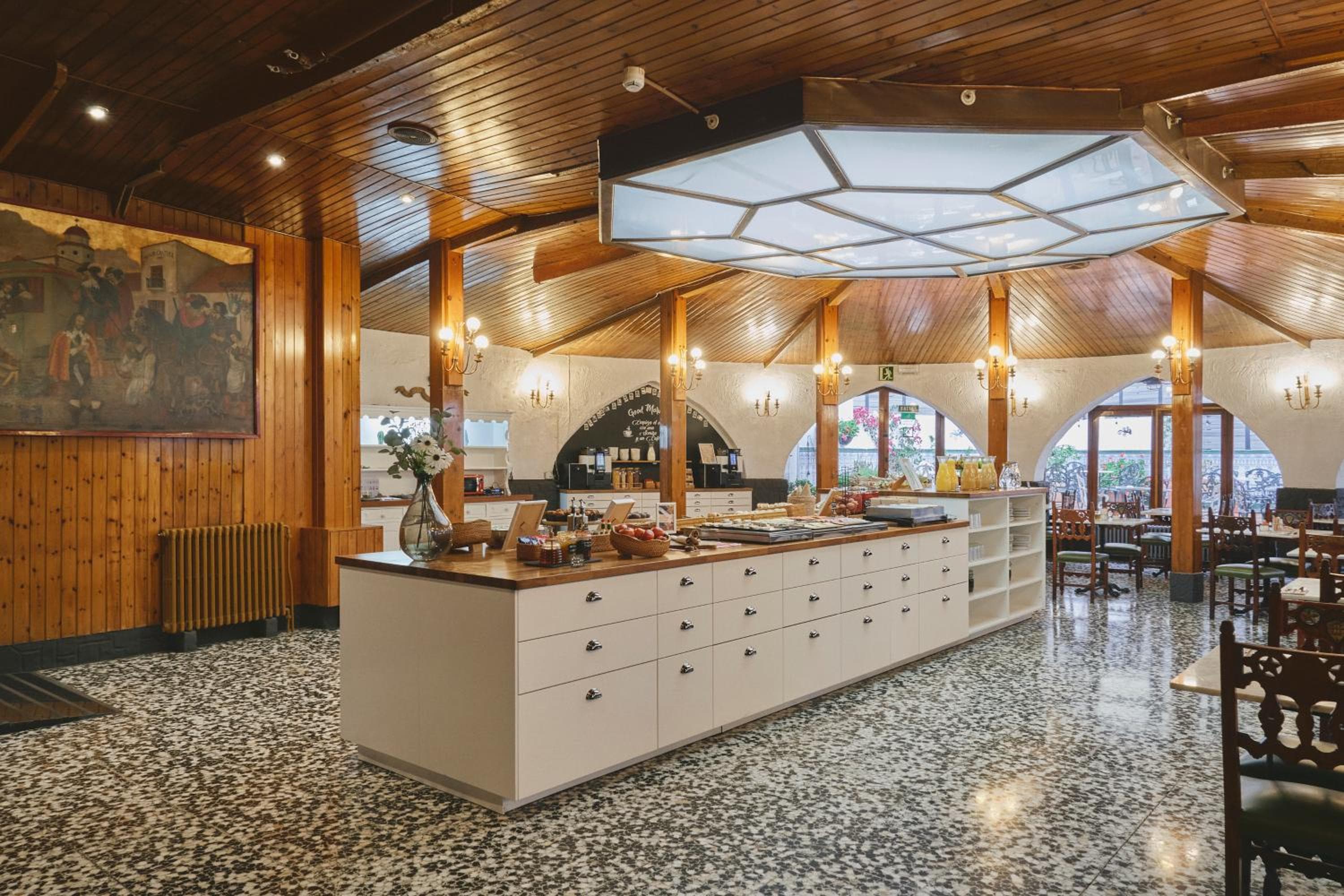 Mesón Castilla Atiram Hotels — 19