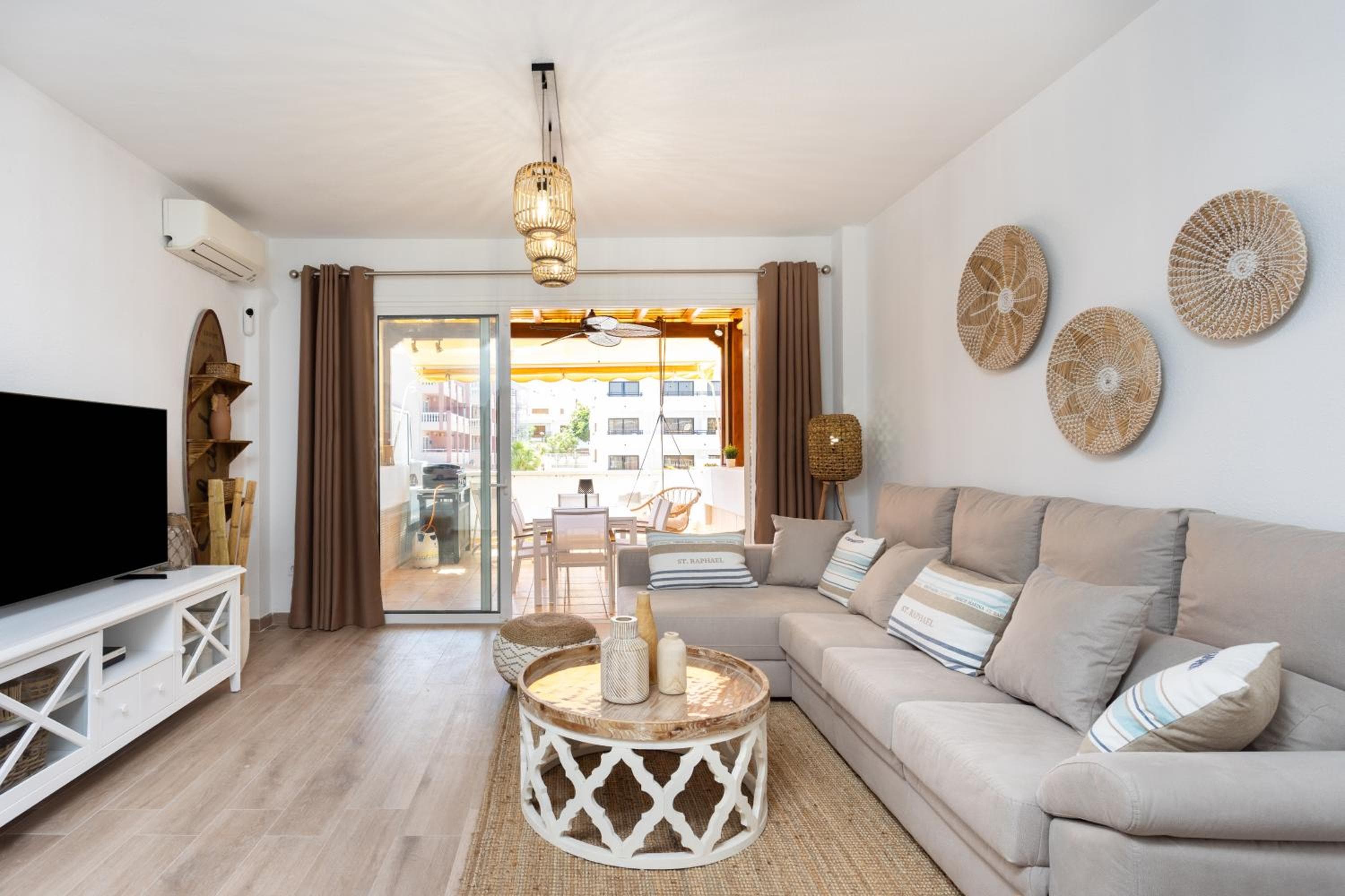 Design house 150m from Las Vistas Beach — 5