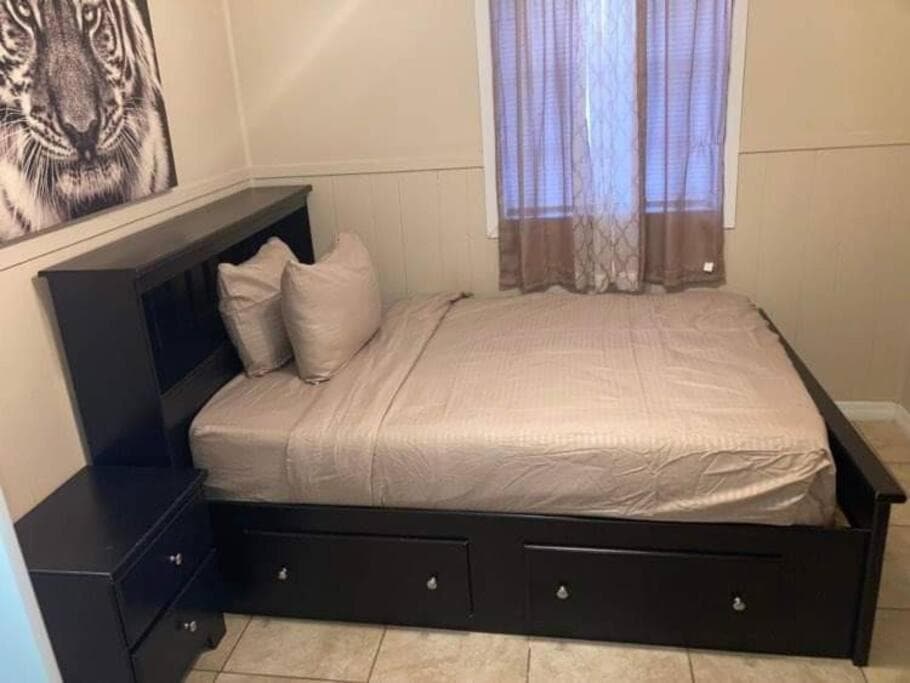 Hidden Gem 3br/1b+Jacuzzi+busch garden+fishn+kayak — 2