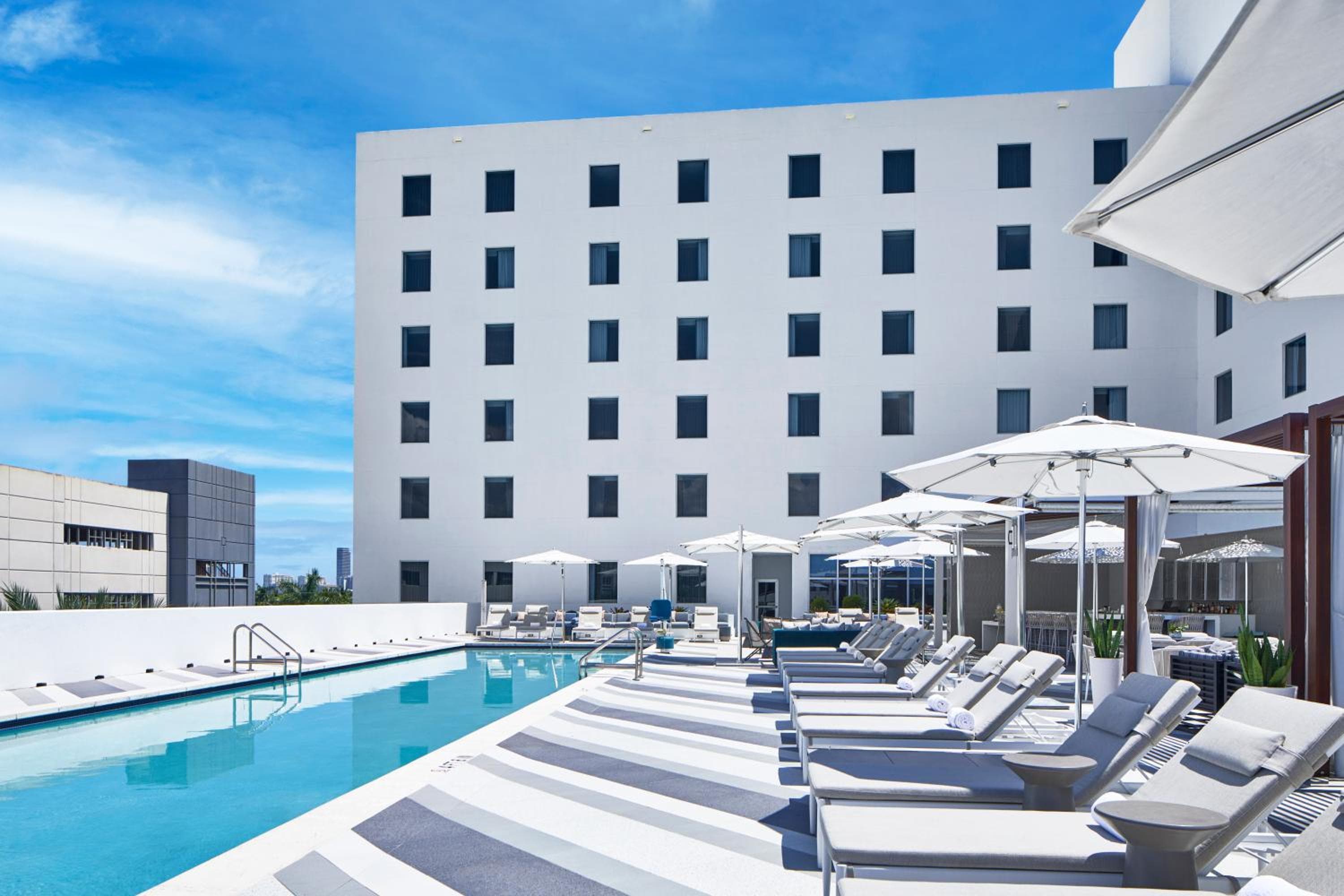 AC Hotel by Marriott Miami Aventura — 5