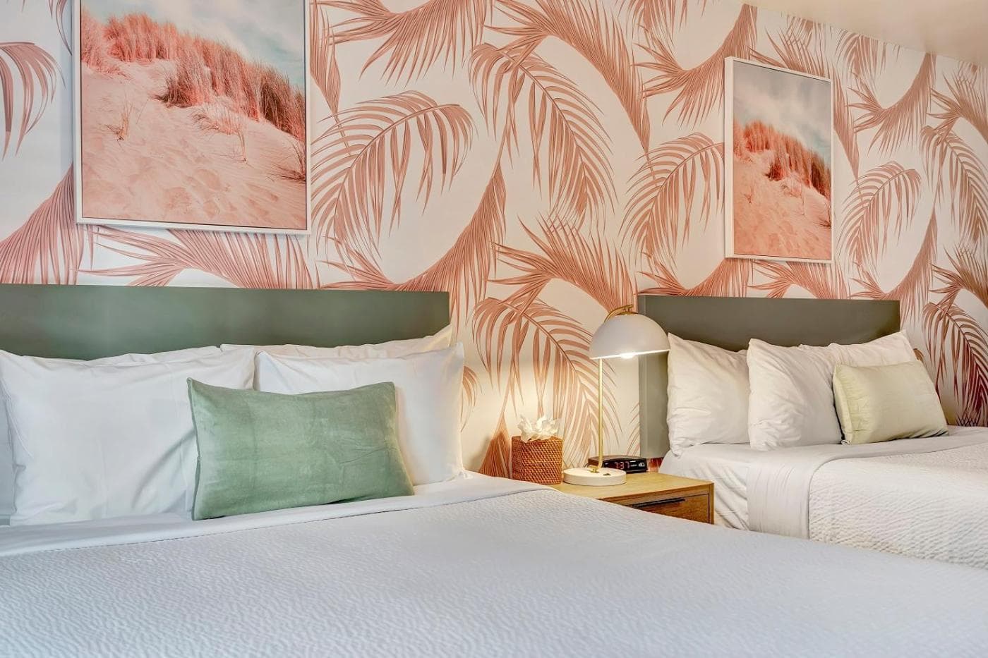 Santa Monica Hotel — 26