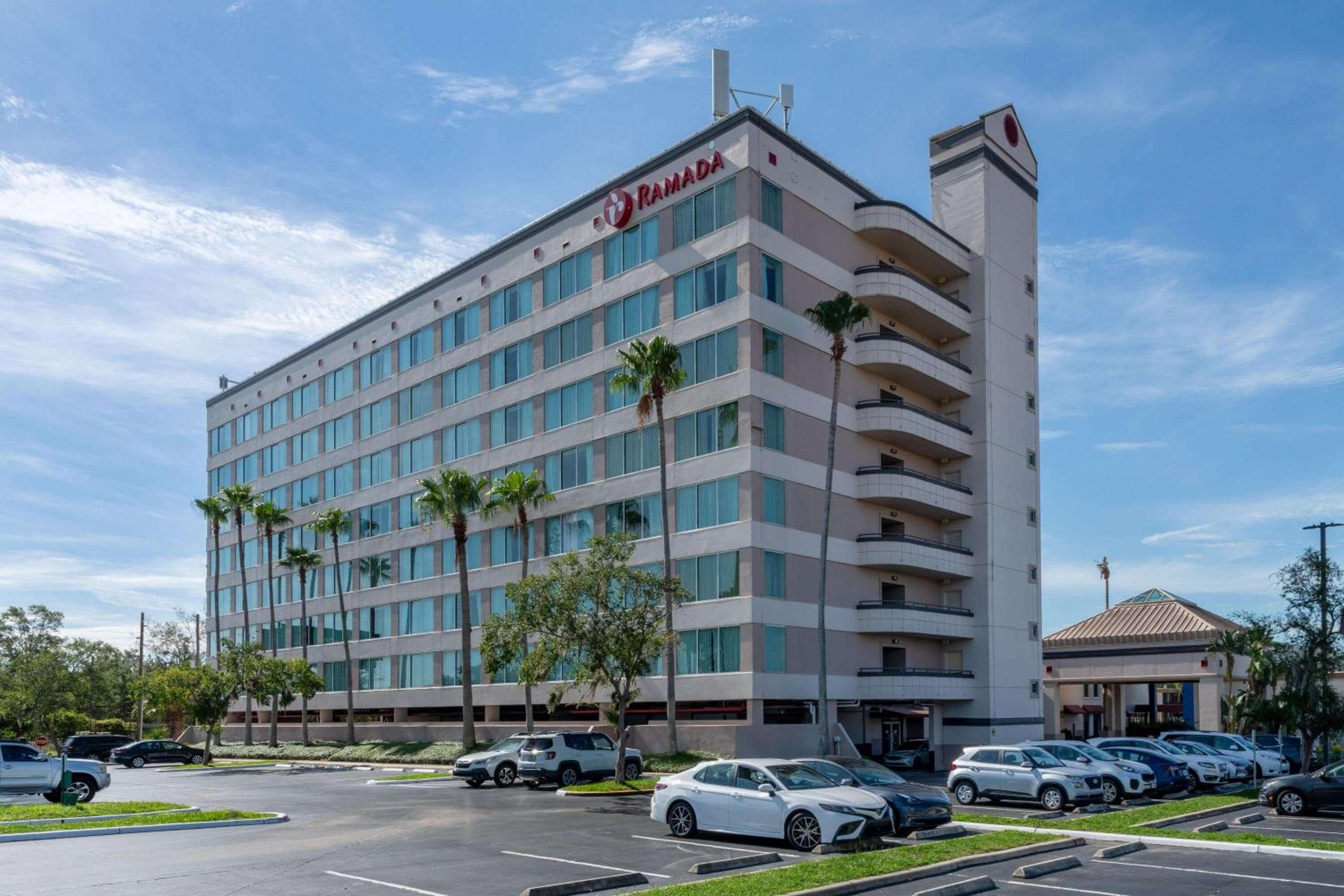 Ramada di Wyndham Kissimmee Gateway — 6