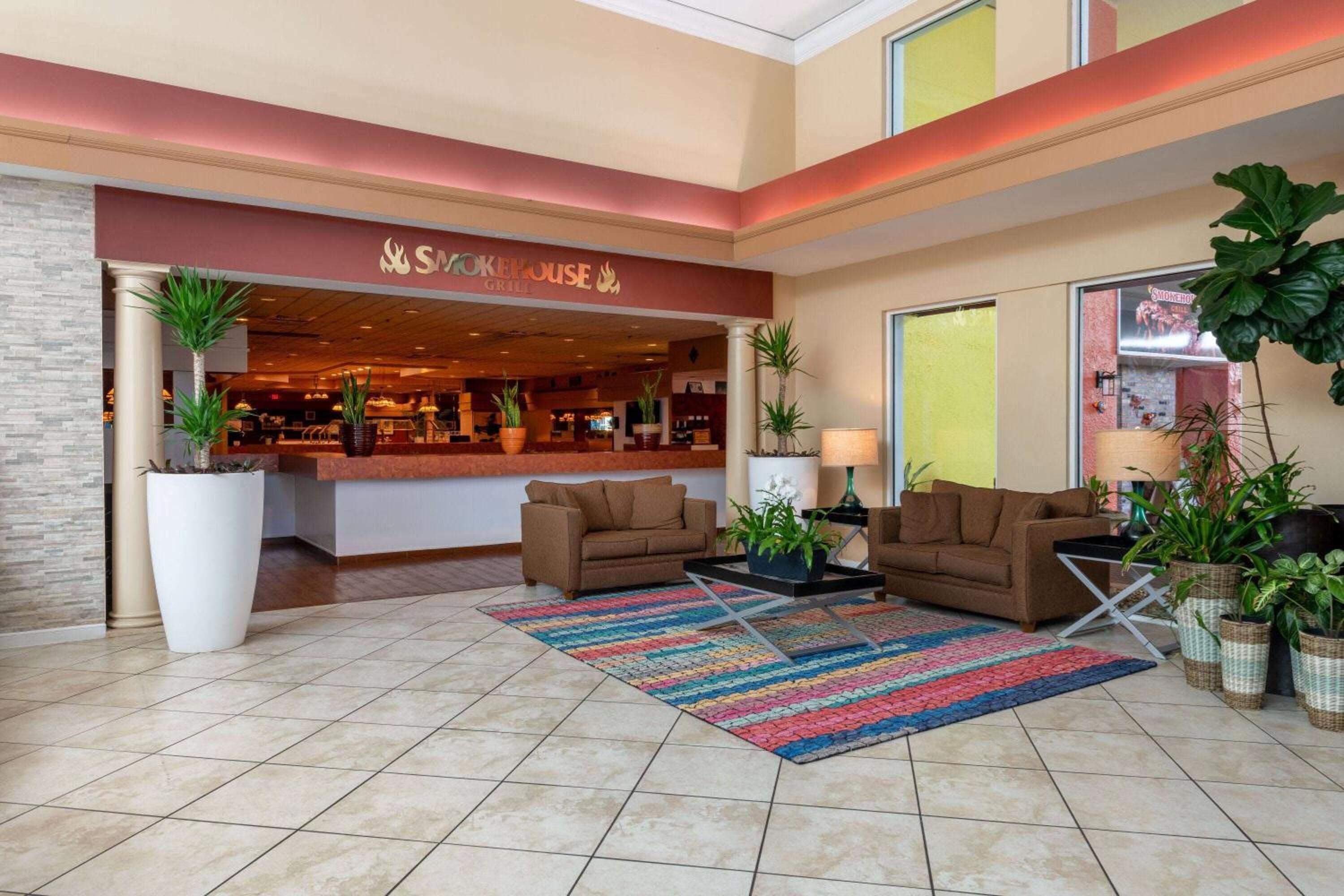 Ramada di Wyndham Kissimmee Gateway — 28