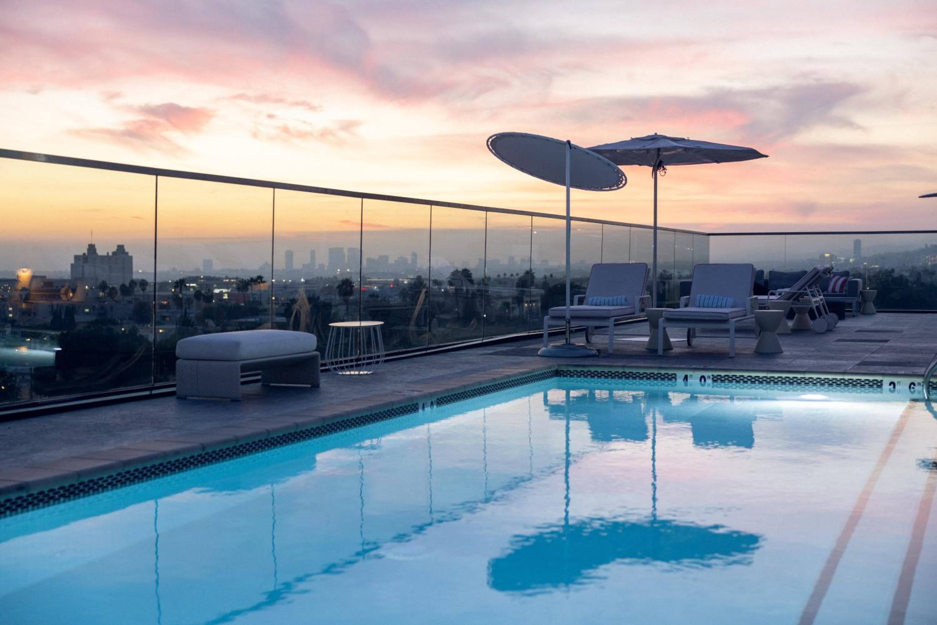 Das Godfrey Hotel Hollywood — 2