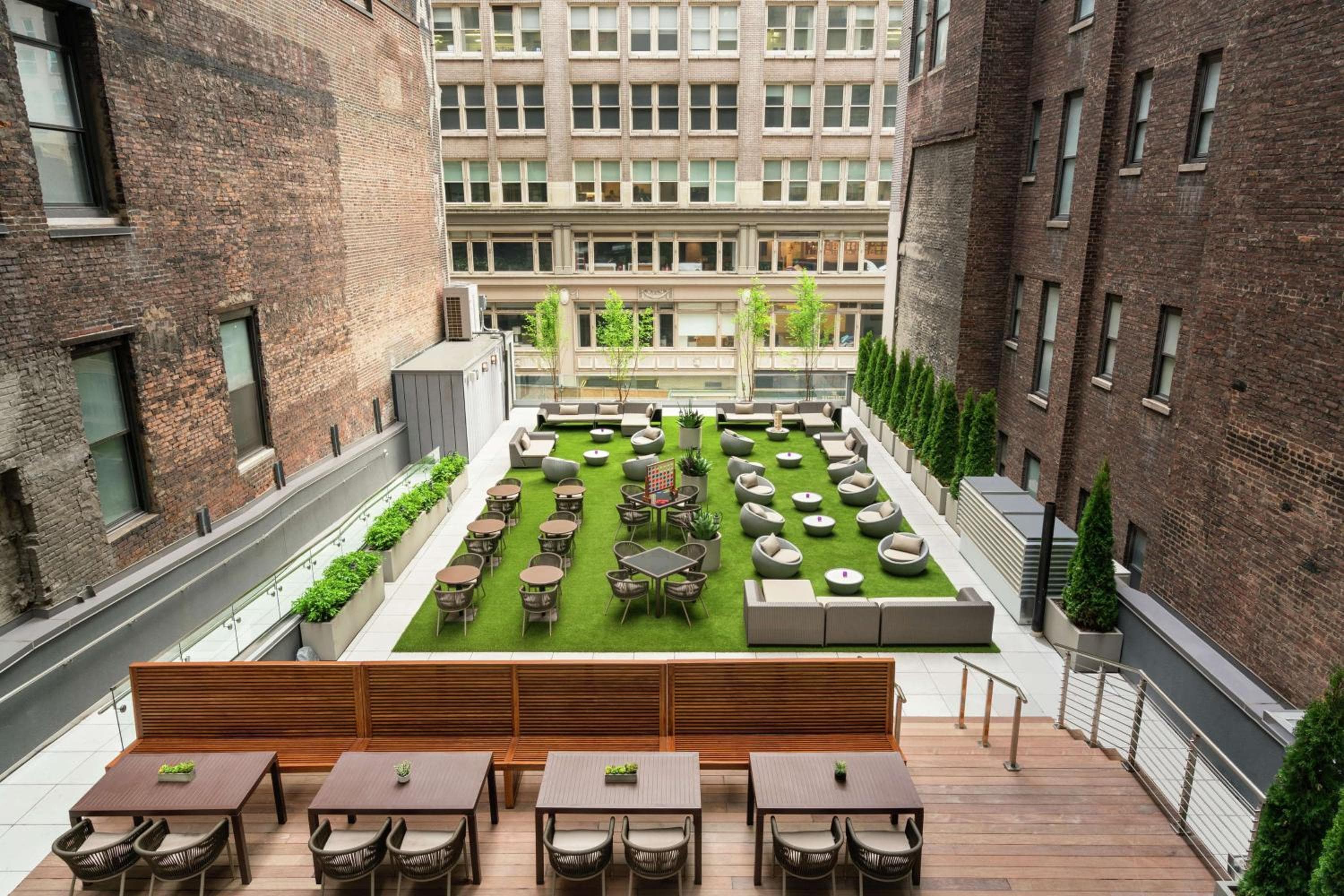 Embassy Suites By Hilton Nueva York Manhattan Times Square — 2