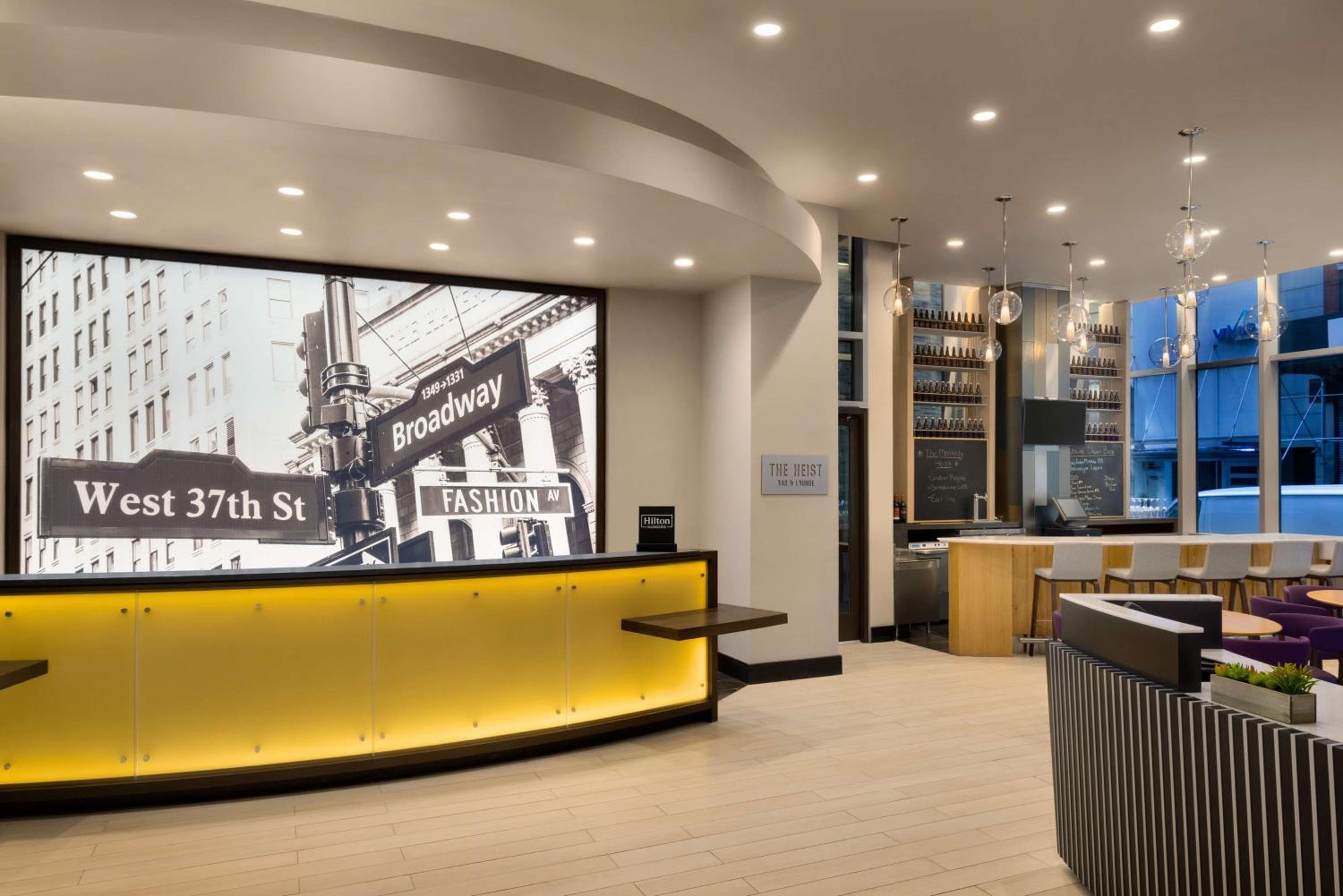 Embassy Suites By Hilton Nueva York Manhattan Times Square — 7
