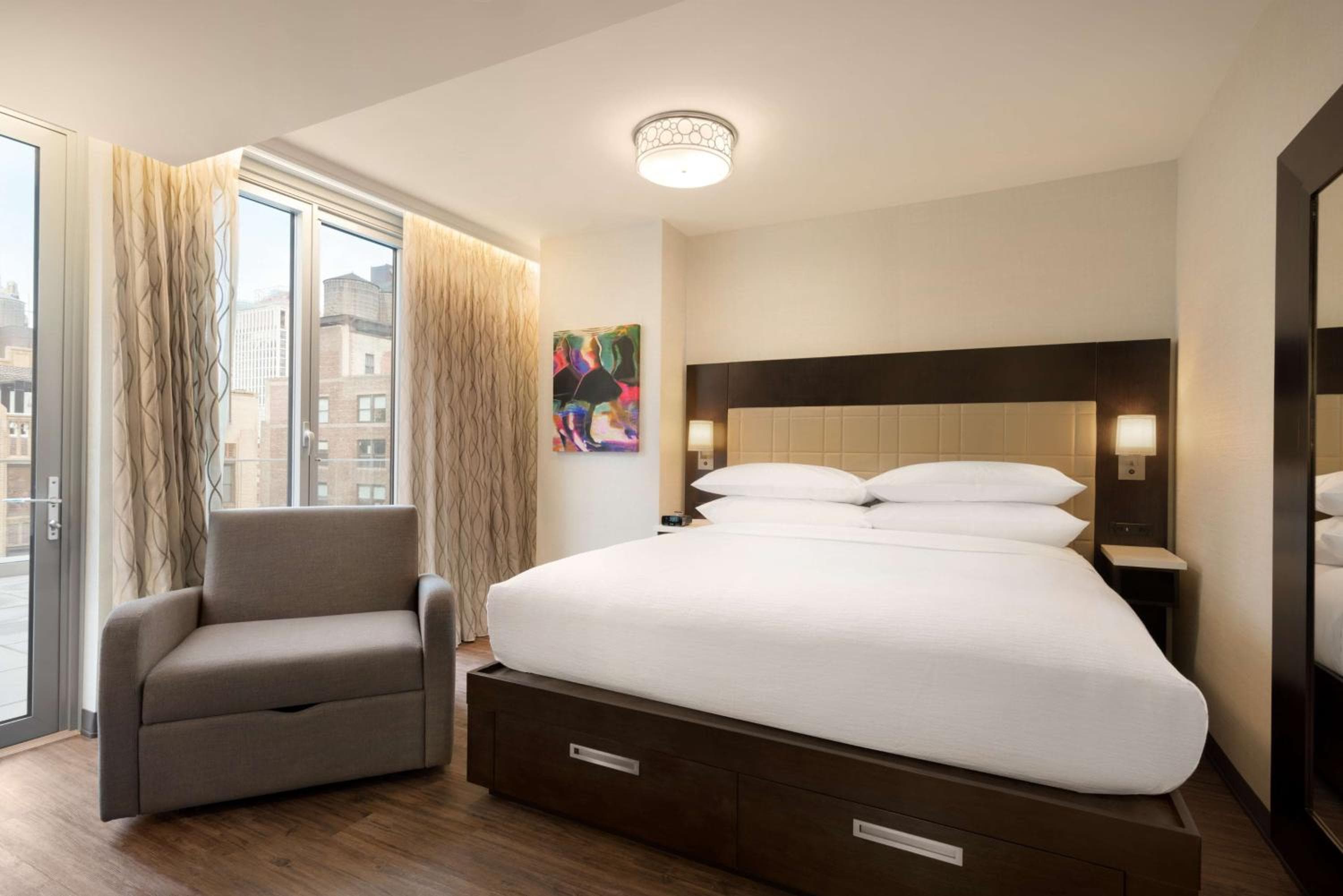 Newly Renovated Embassy Suites By Hilton New York Manhattan Times Square — 15