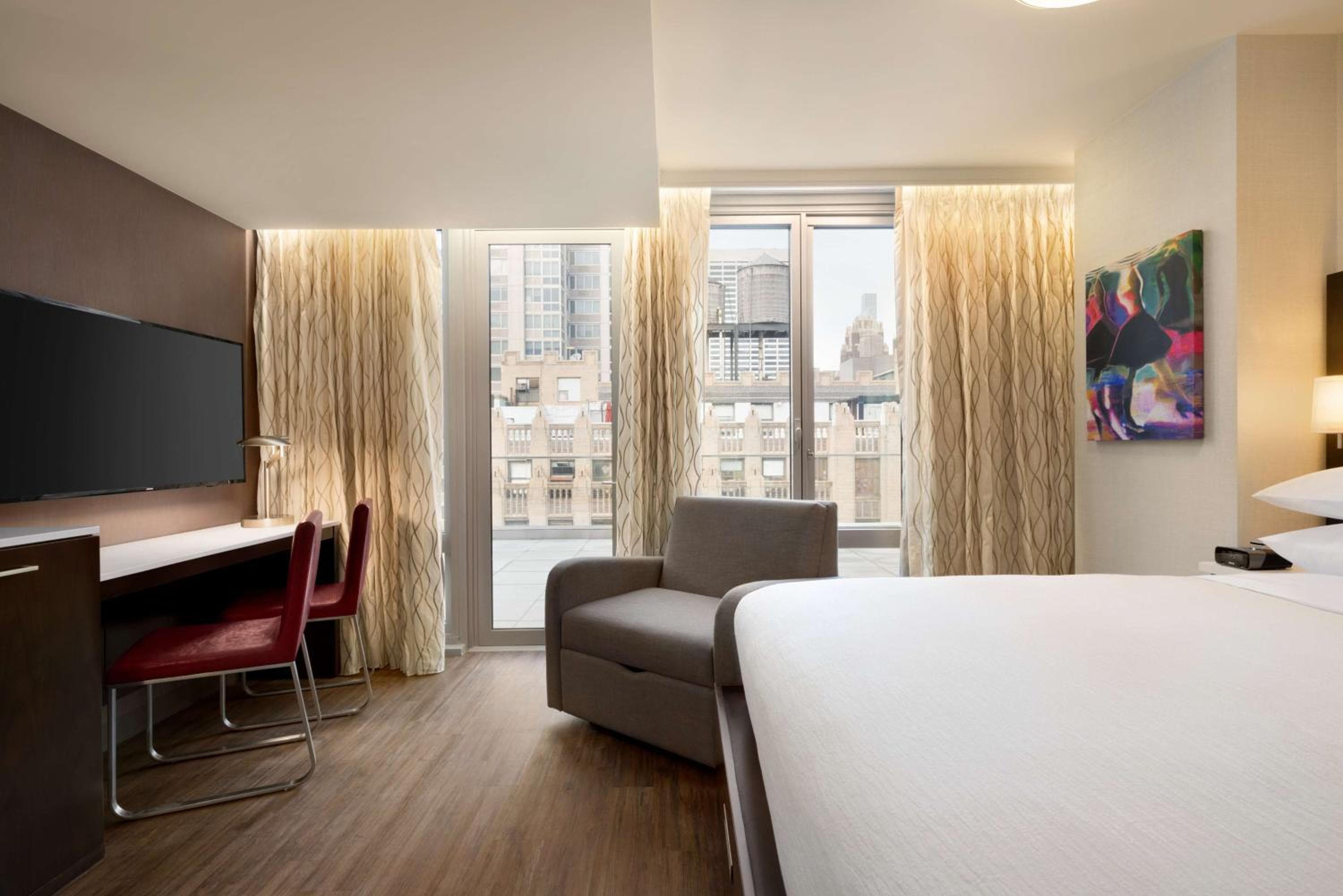 Newly Renovated Embassy Suites By Hilton New York Manhattan Times Square — 12