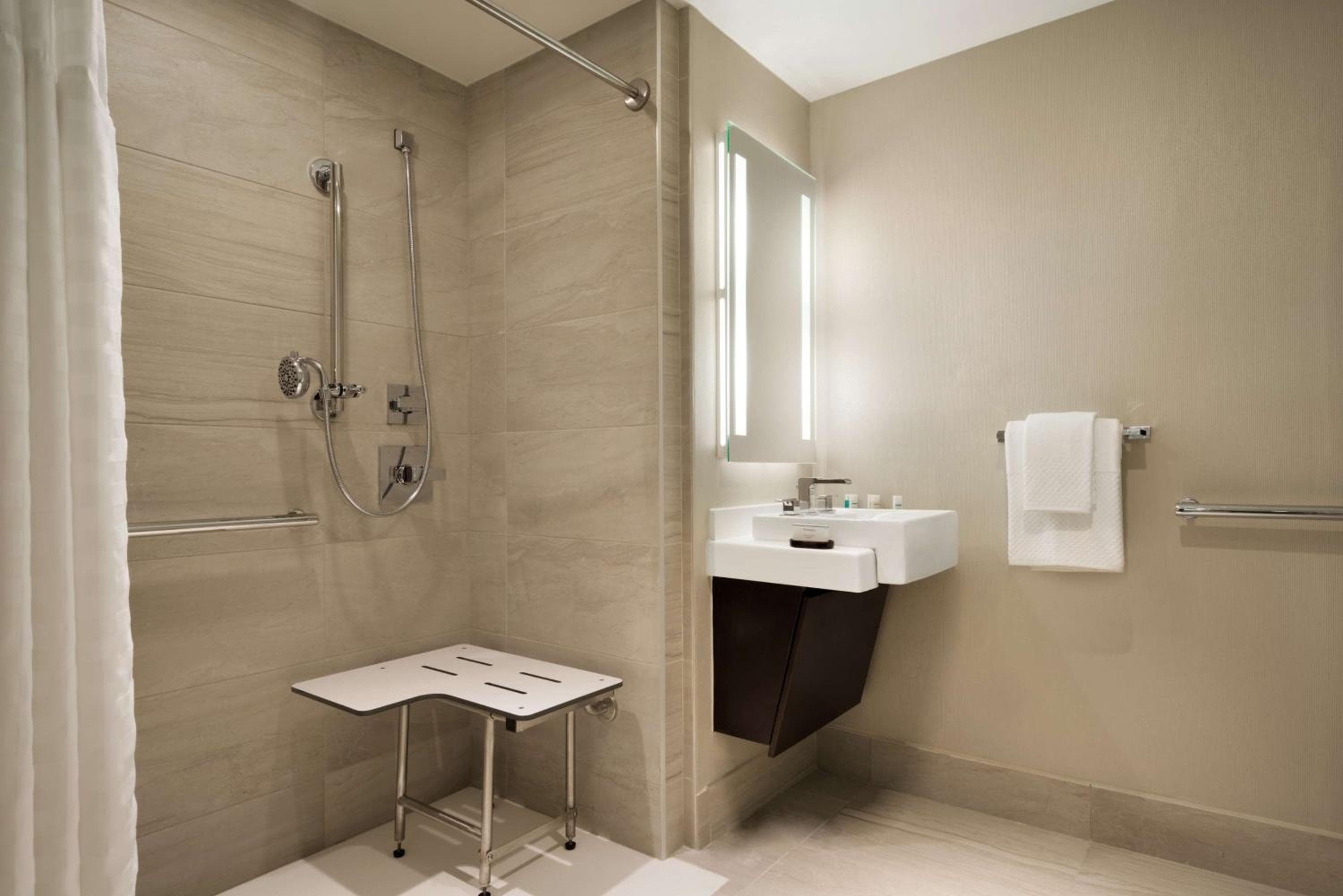 Newly Renovated Embassy Suites By Hilton New York Manhattan Times Square — 17