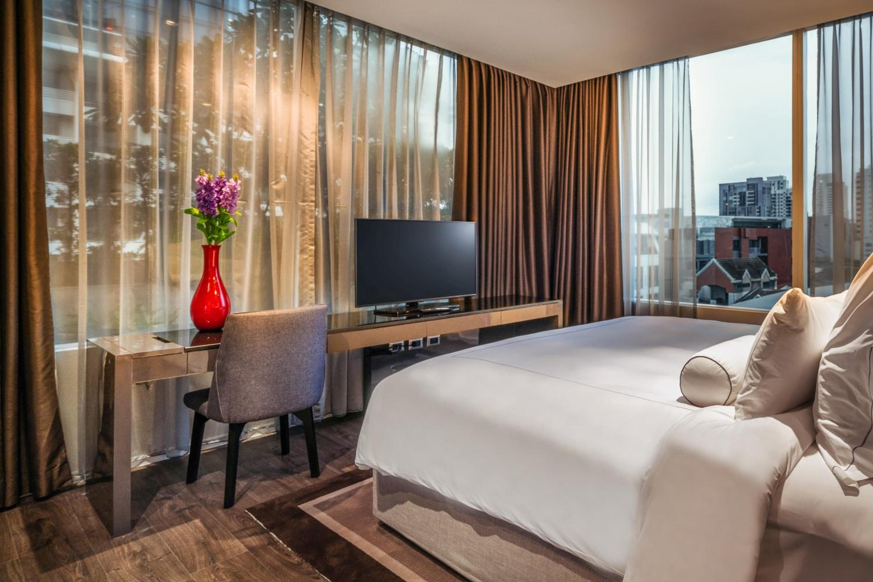 MUU Bangkok, Small Luxury Hotels of the World — 23
