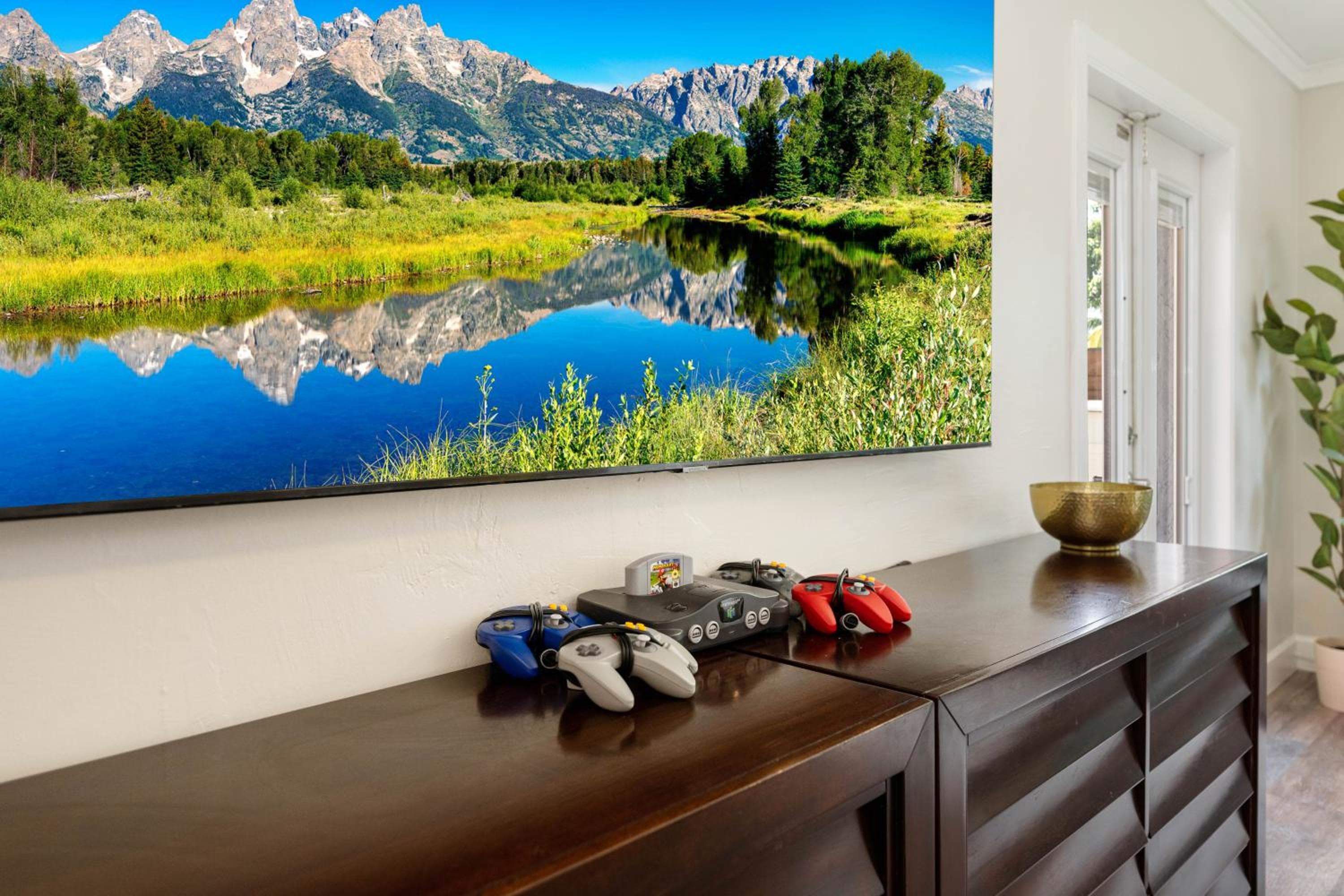 Palms Retreat! Giant Heated Pool-HotTub-FirePit-5Min2Beach-Pets-EV Chgr — 10