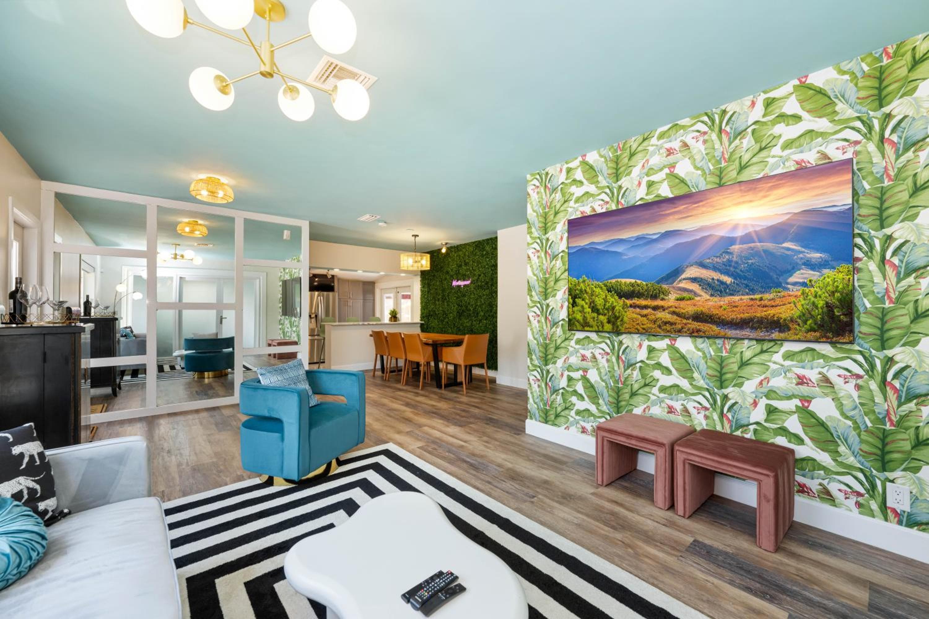 Palms Retreat! Giant Heated Pool-HotTub-FirePit-5Min2Beach-Pets-EV Chgr — 16