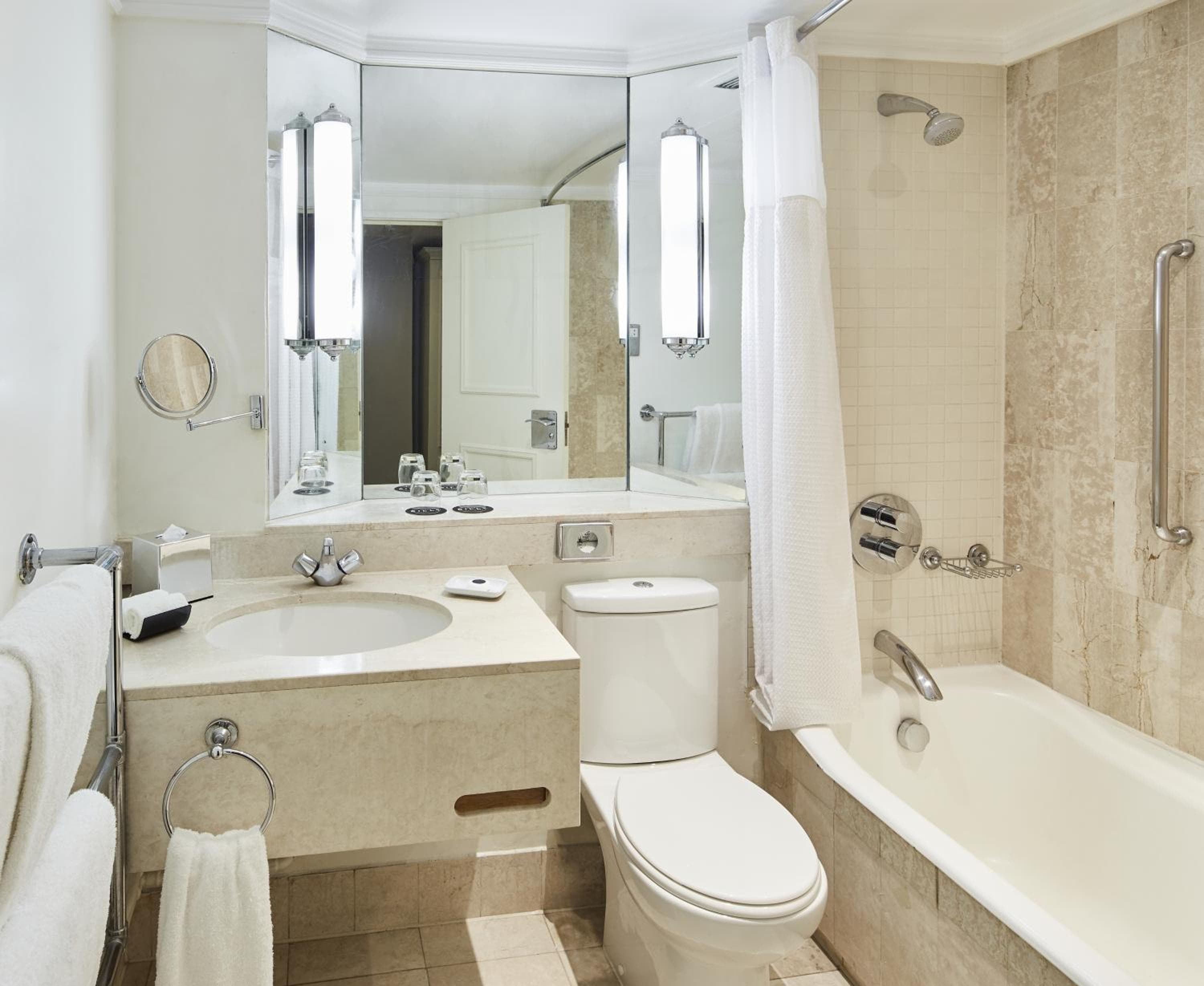 The Dilly hotel, 21 Piccadilly, London, United Kingdom — photo 49