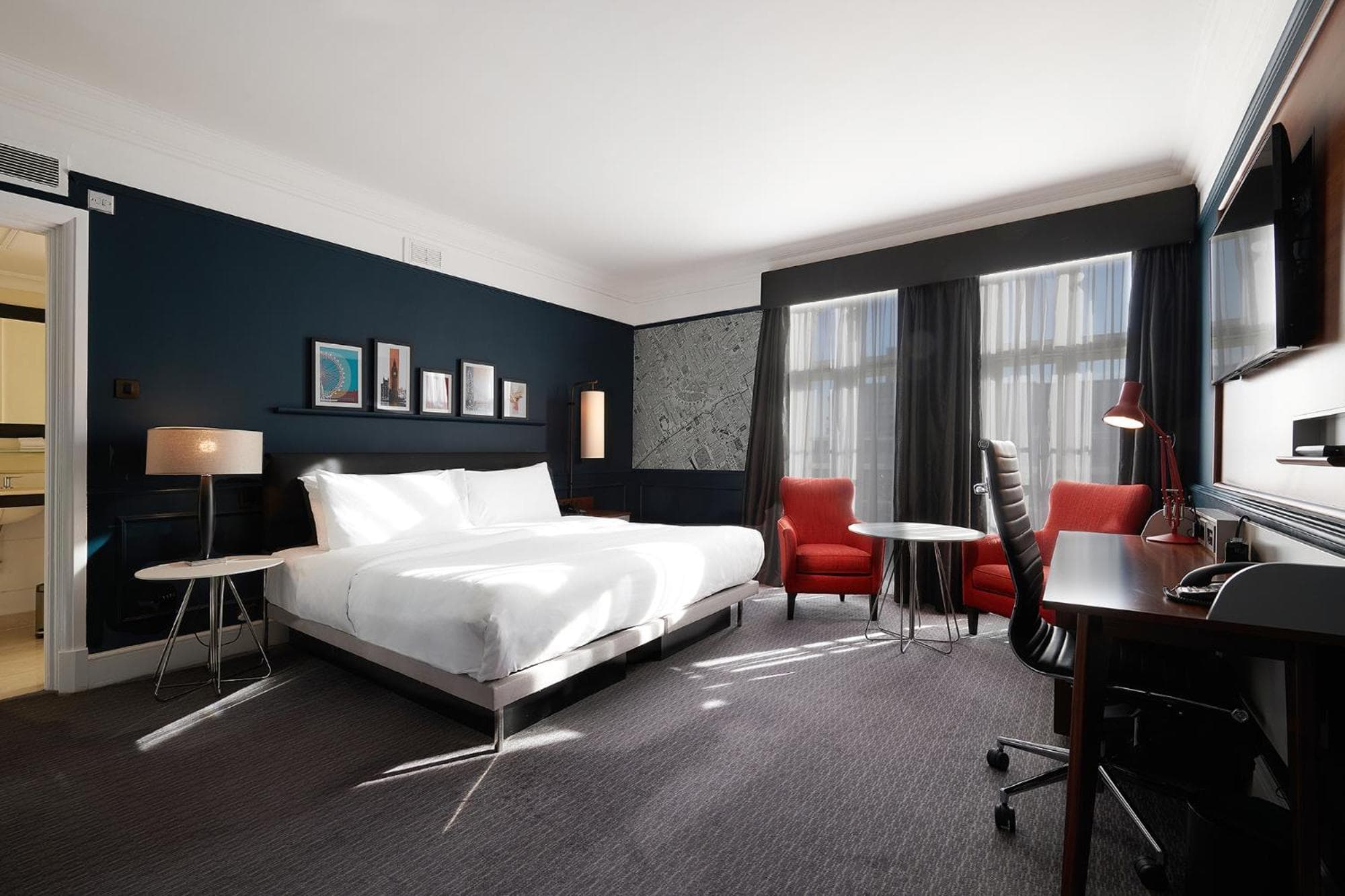 The Dilly hotel, 21 Piccadilly, London, United Kingdom — photo 31