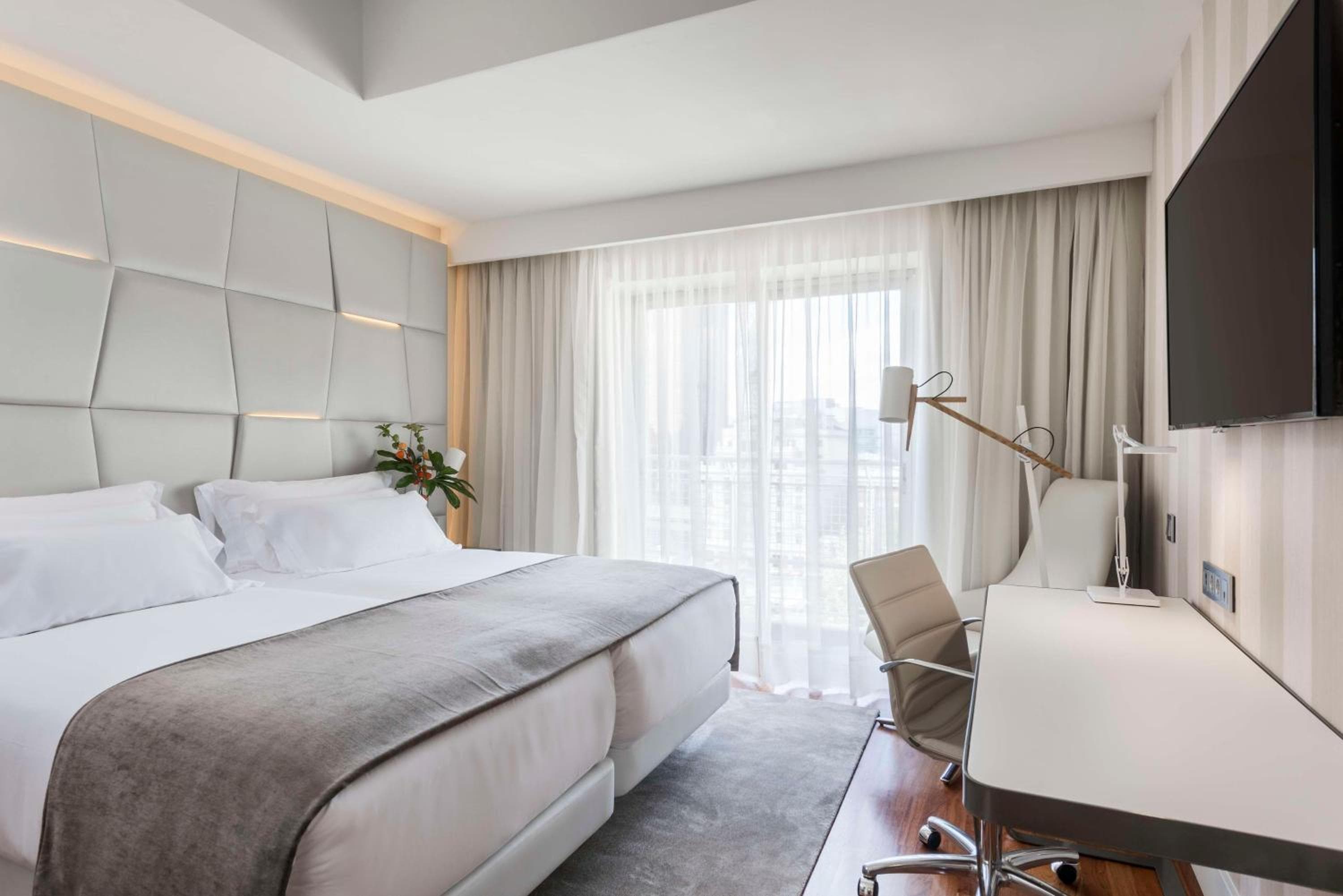 NH Collection Madrid Colón — 4