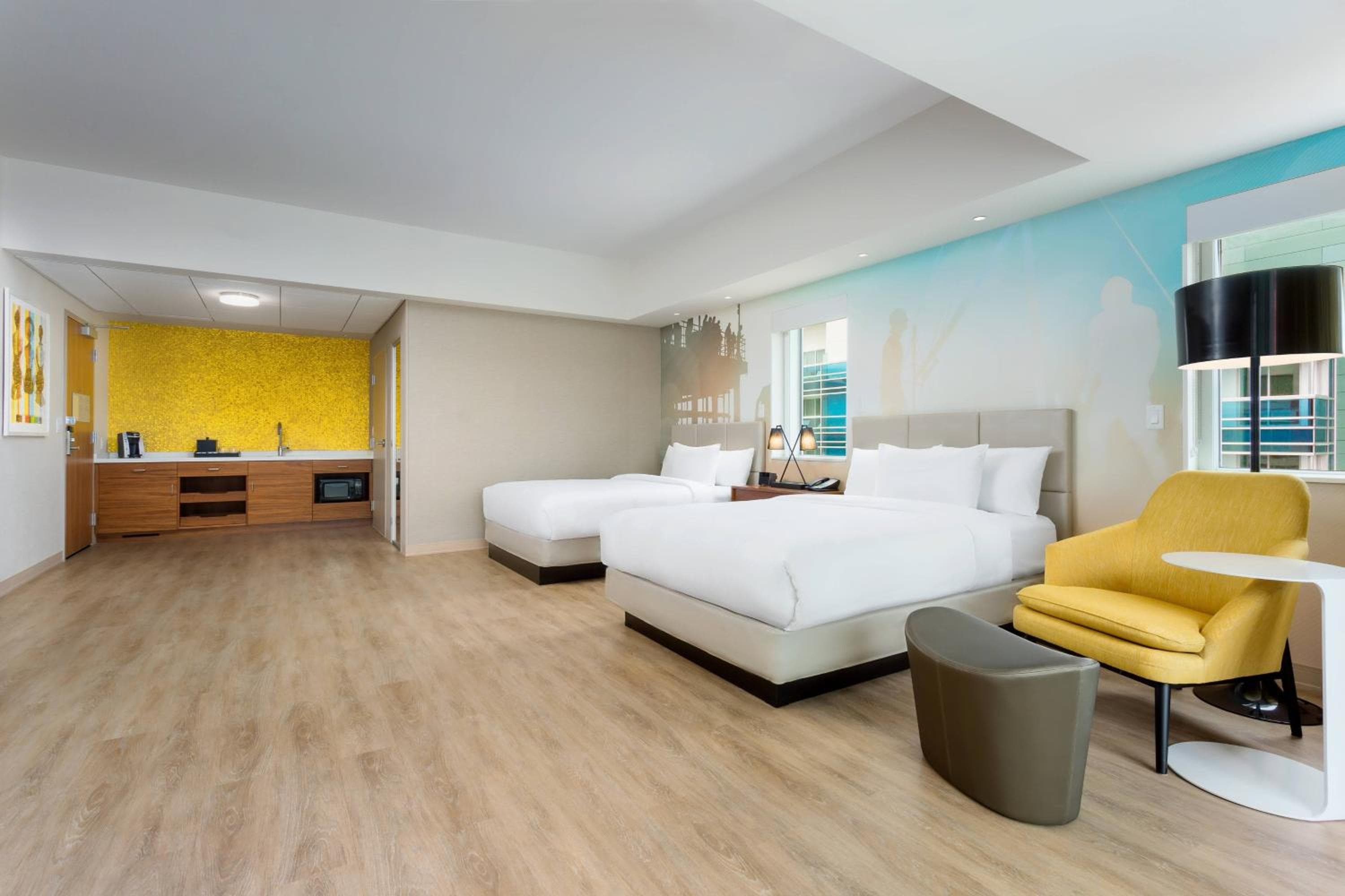 Courtyard by Marriott Santa Monica — 21
