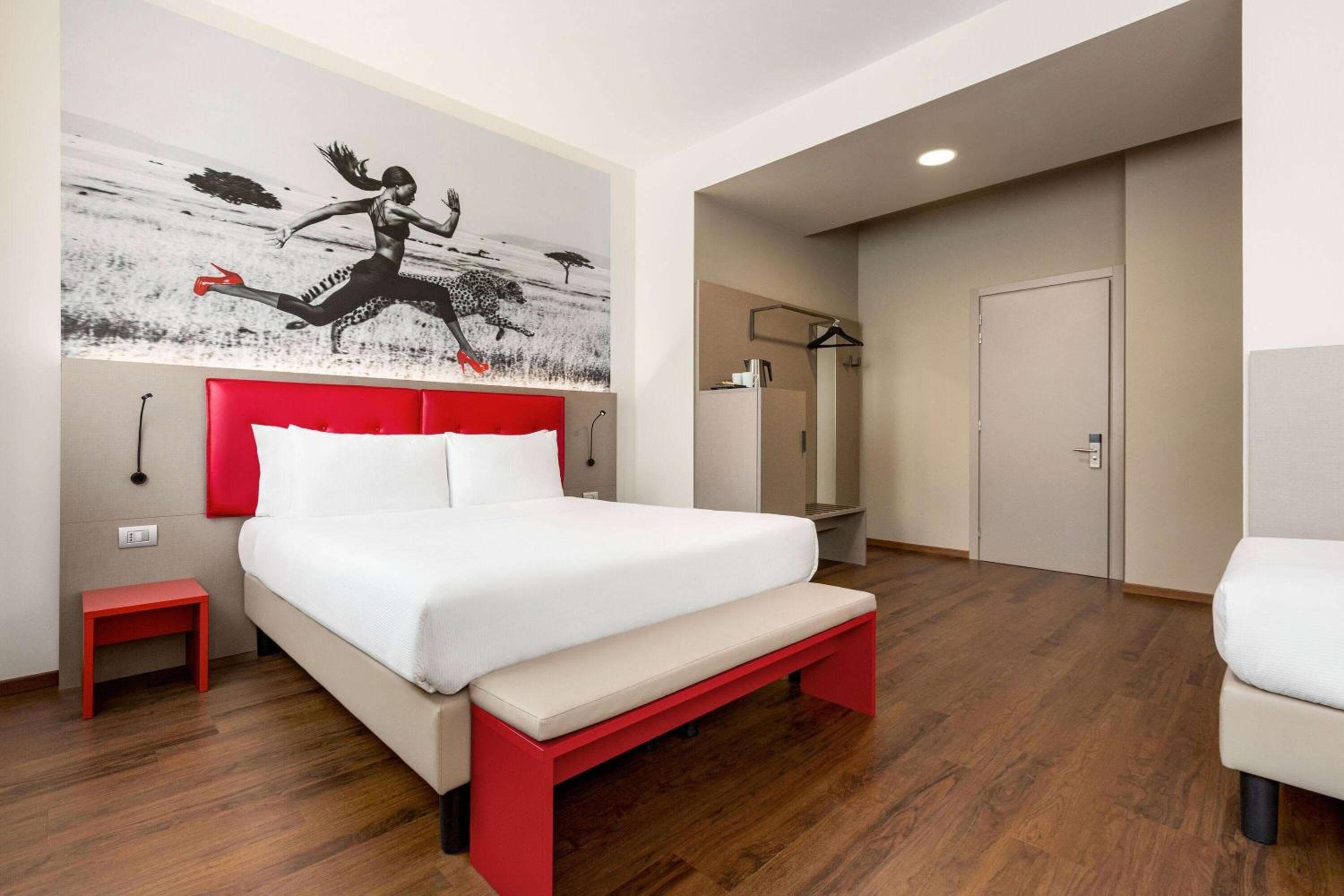 Amedia Mailand, Trademark Collection by Wyndham — 26