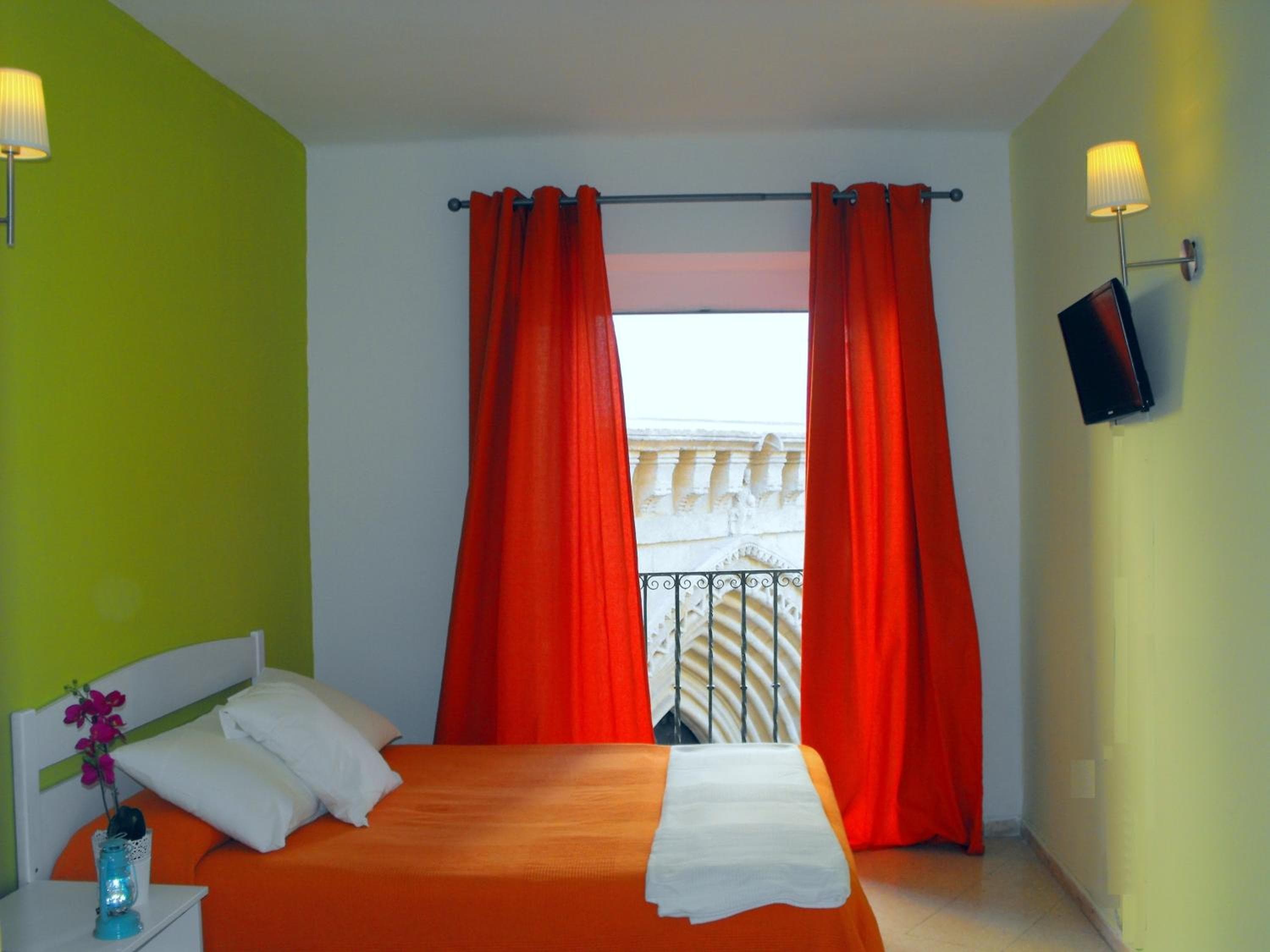 Hostal Santa Catalina — 10