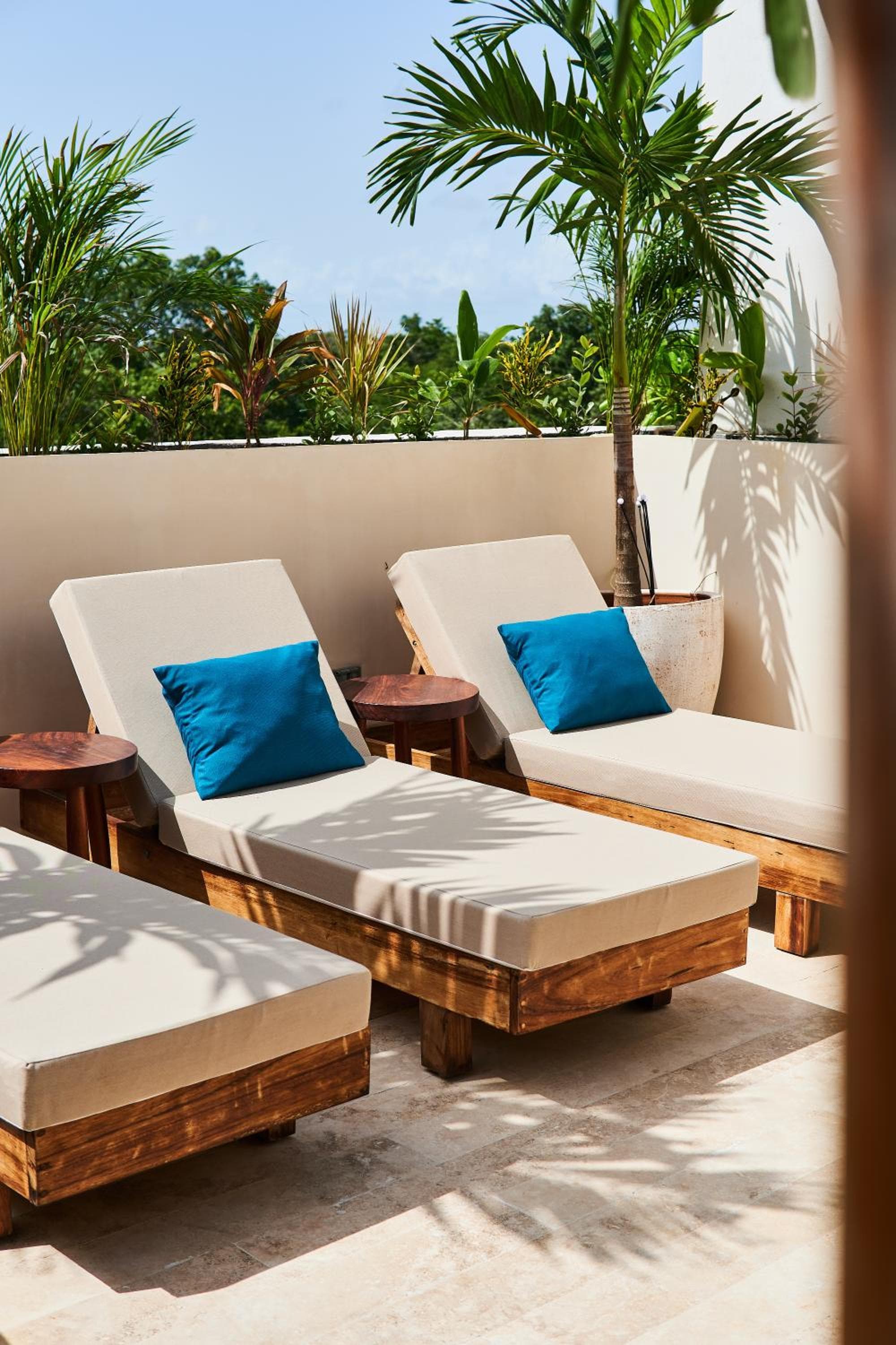 Spacious & Comfy Penthouse Oasis with Plunge Pool — 14