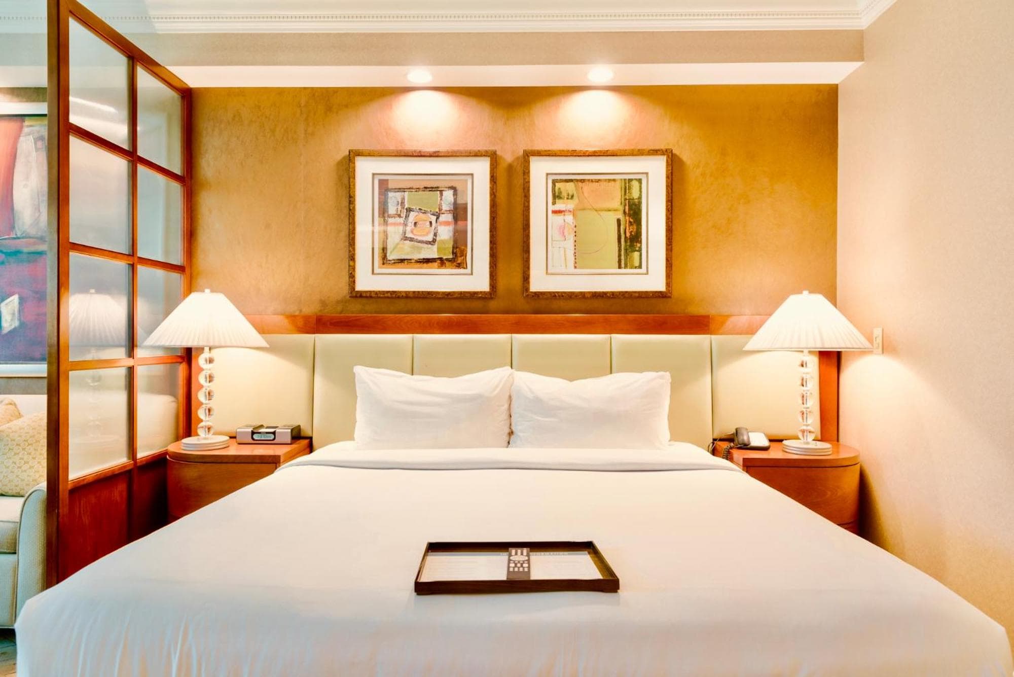 No Resort Fee - Balcony Strip Views, Pools & Parking — 8