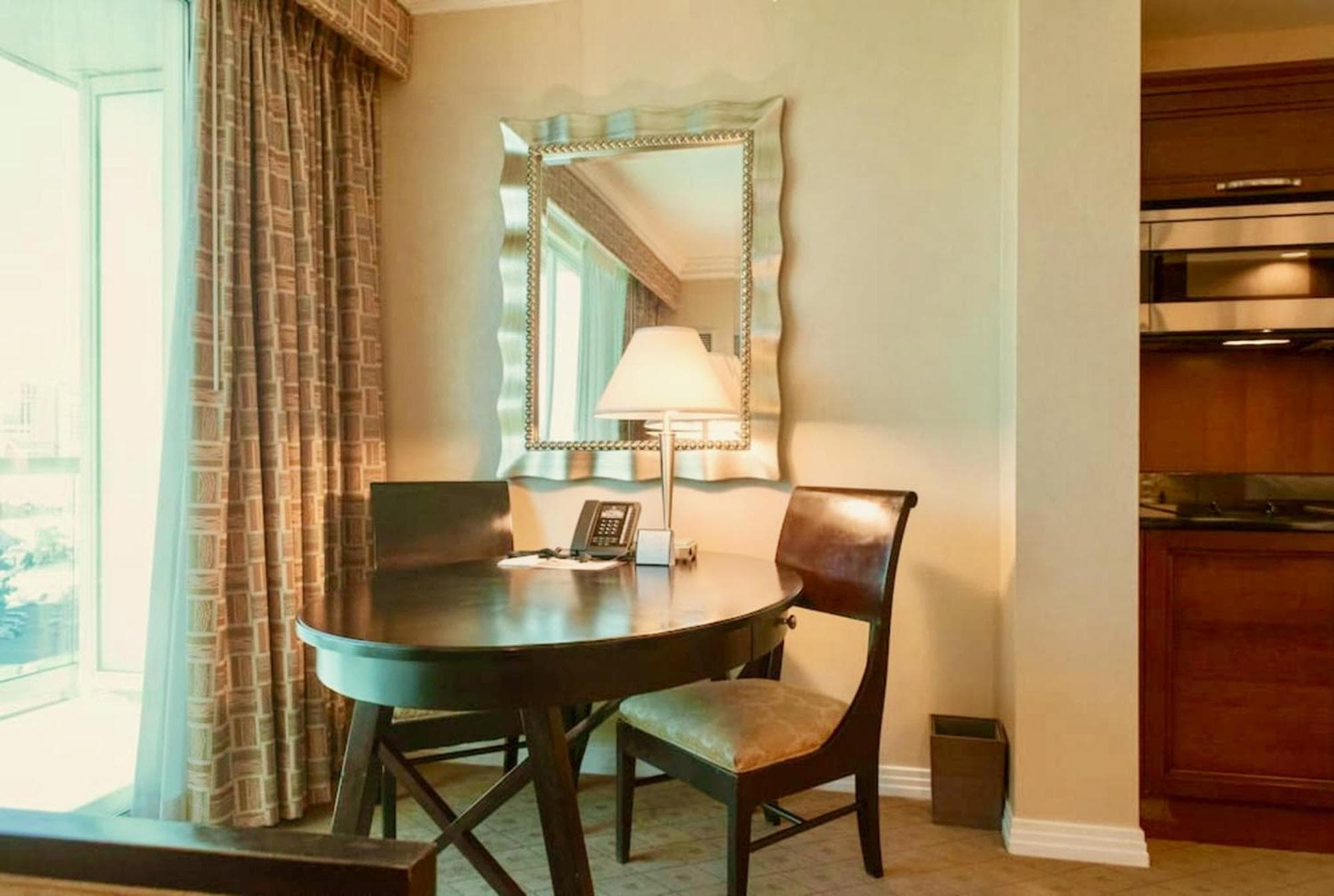 No Resort Fee - Balcony Strip Views, Pools & Parking — 30