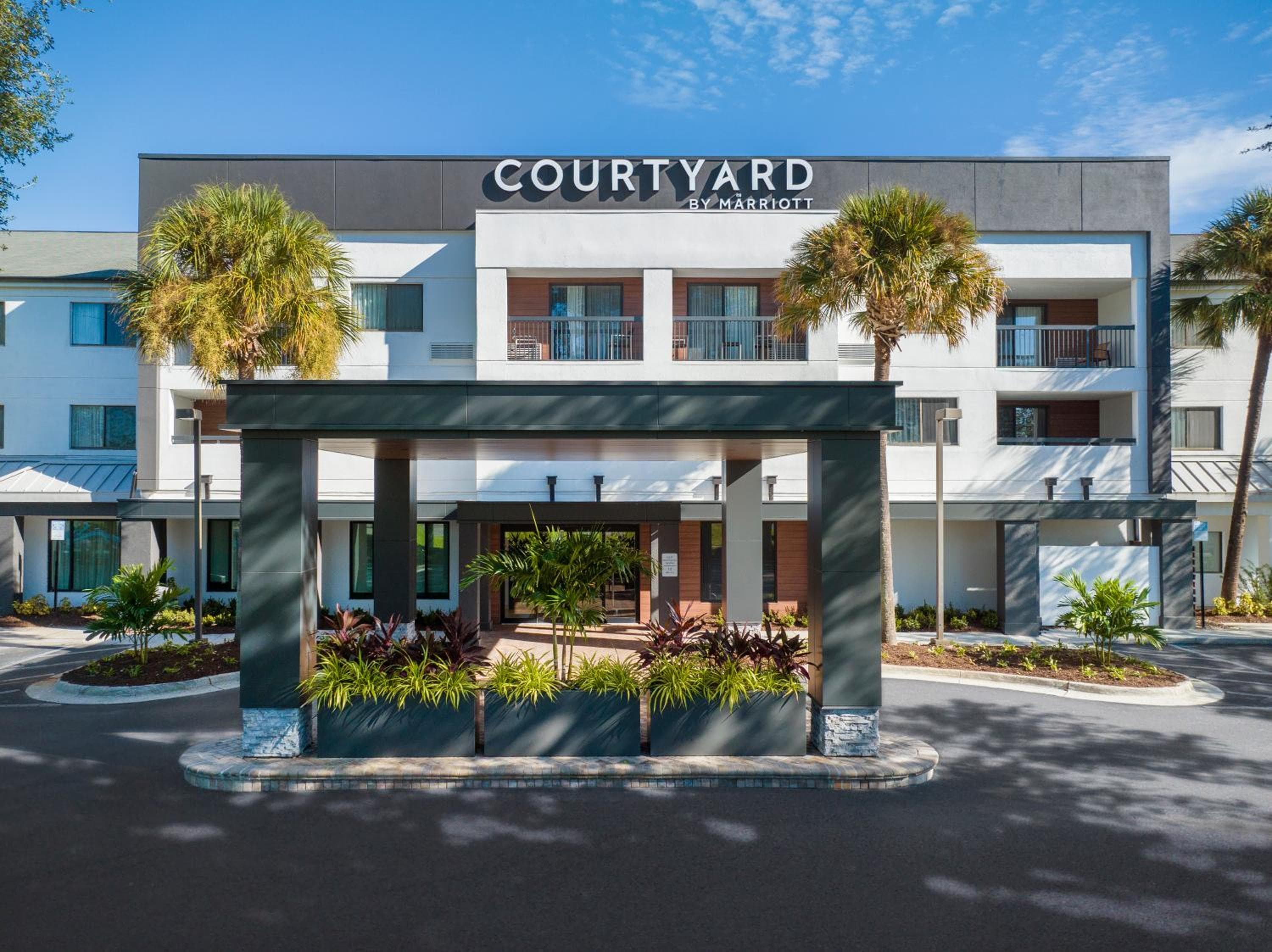 Courtyard Tampa Norte/I-75 Fletcher — 1